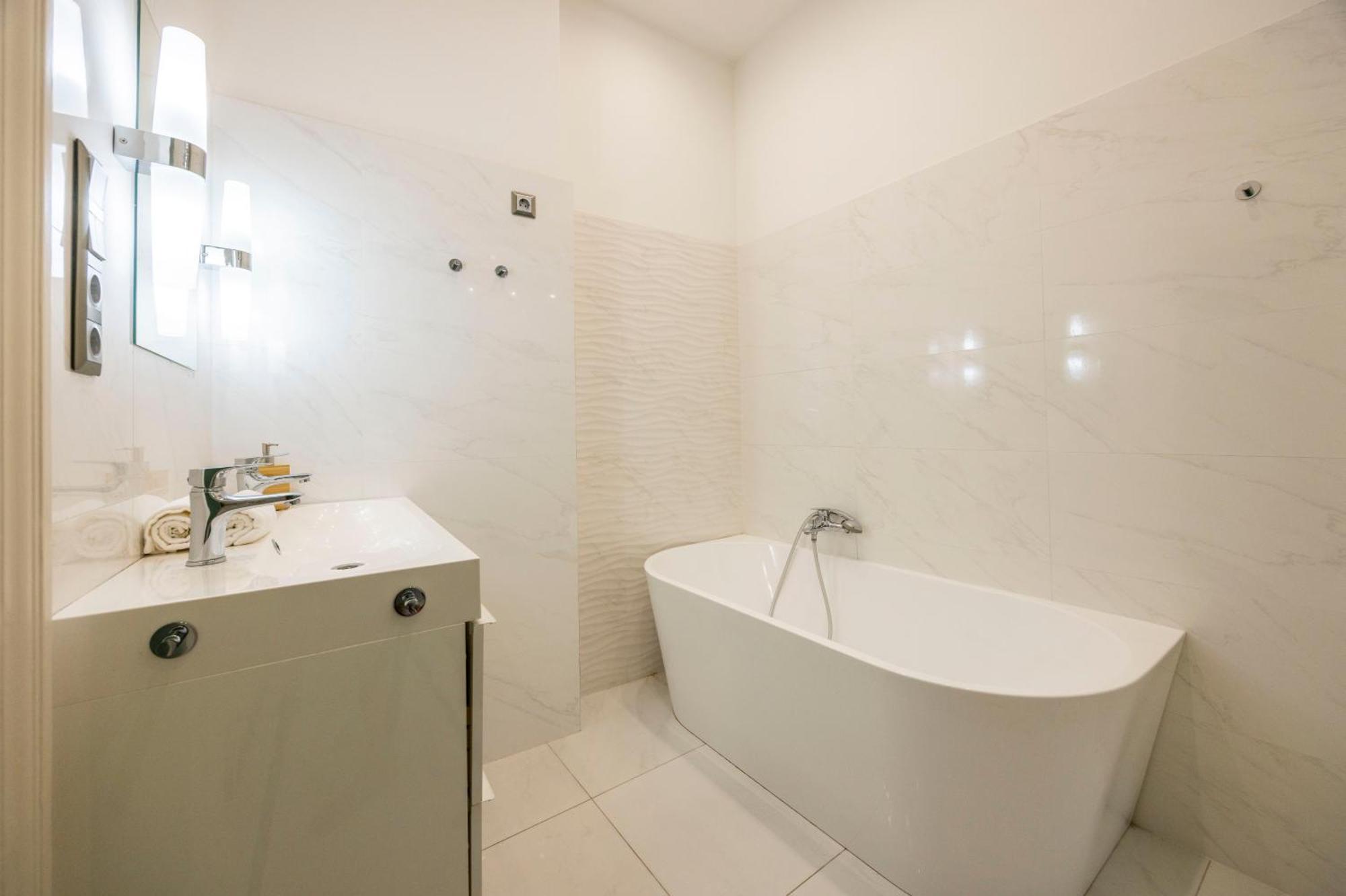 Charming & Cozy Central By Prestige Homes * Budapest