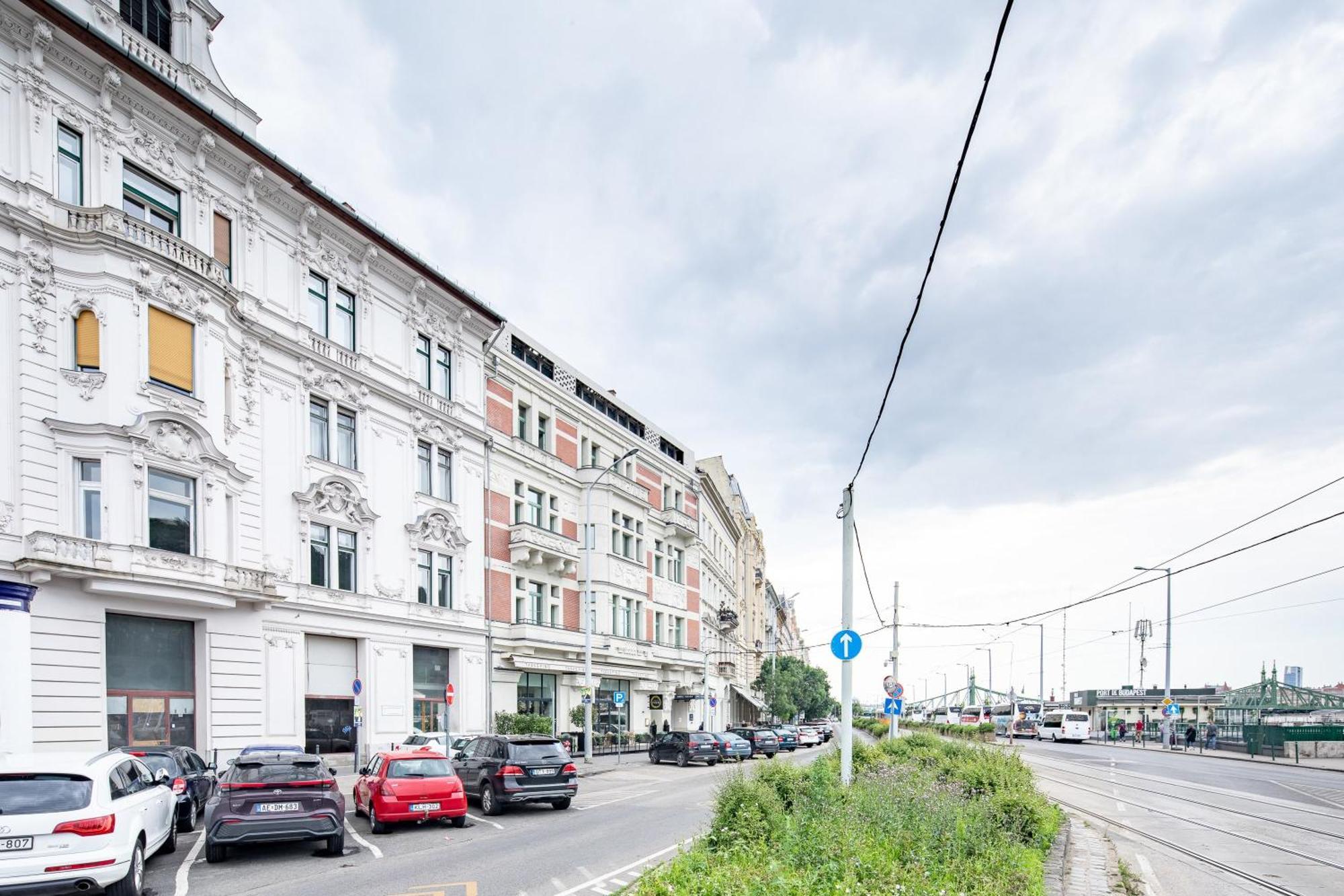 Extra - Large - Cozy Lägenhet Budapest