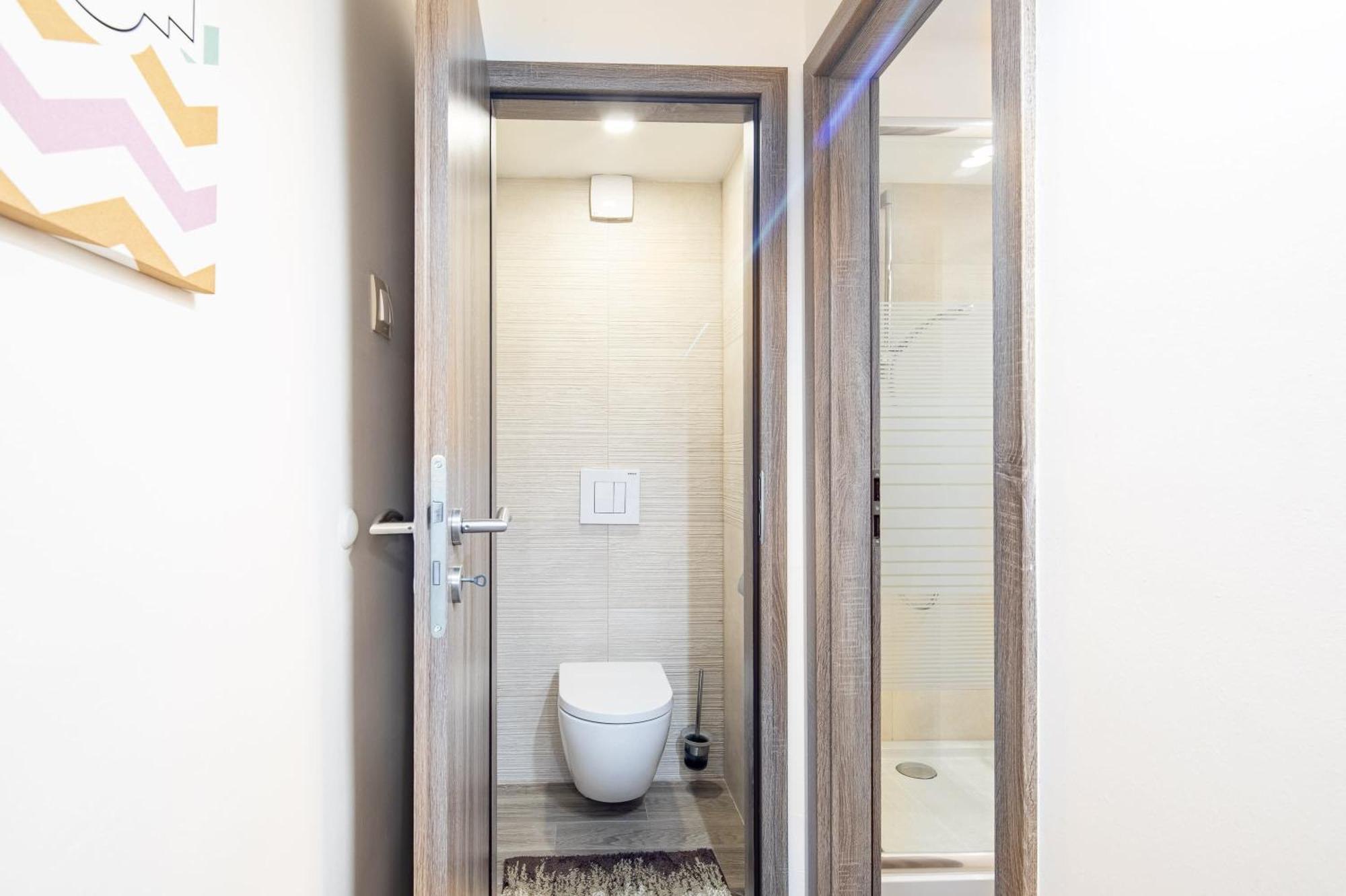 Ultra - Quiet Sleep Apartment *