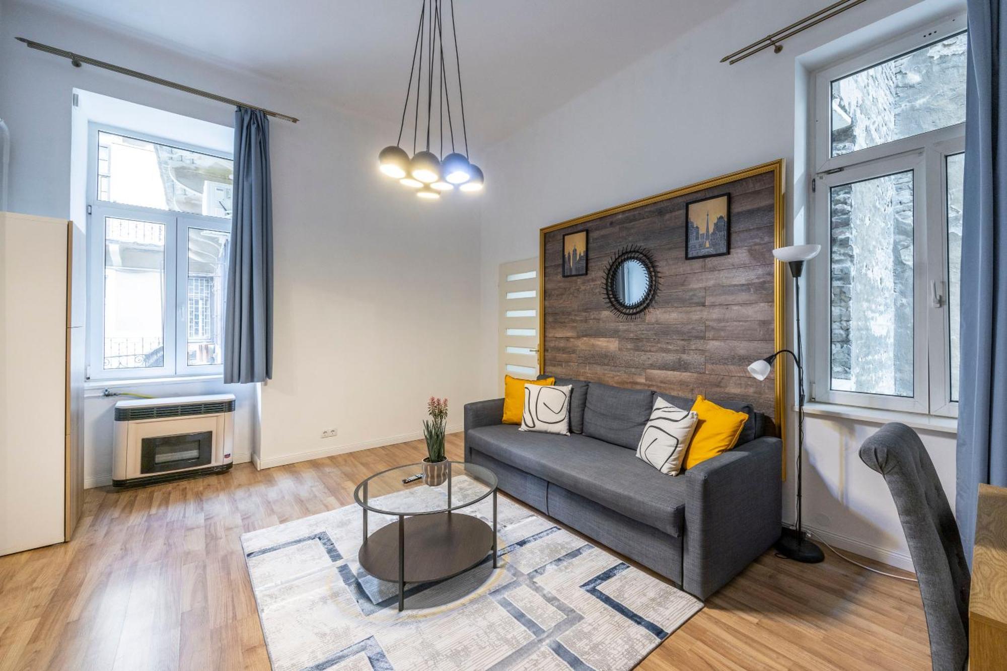 Stylish Cozy Dream In The Heart Of Apartment