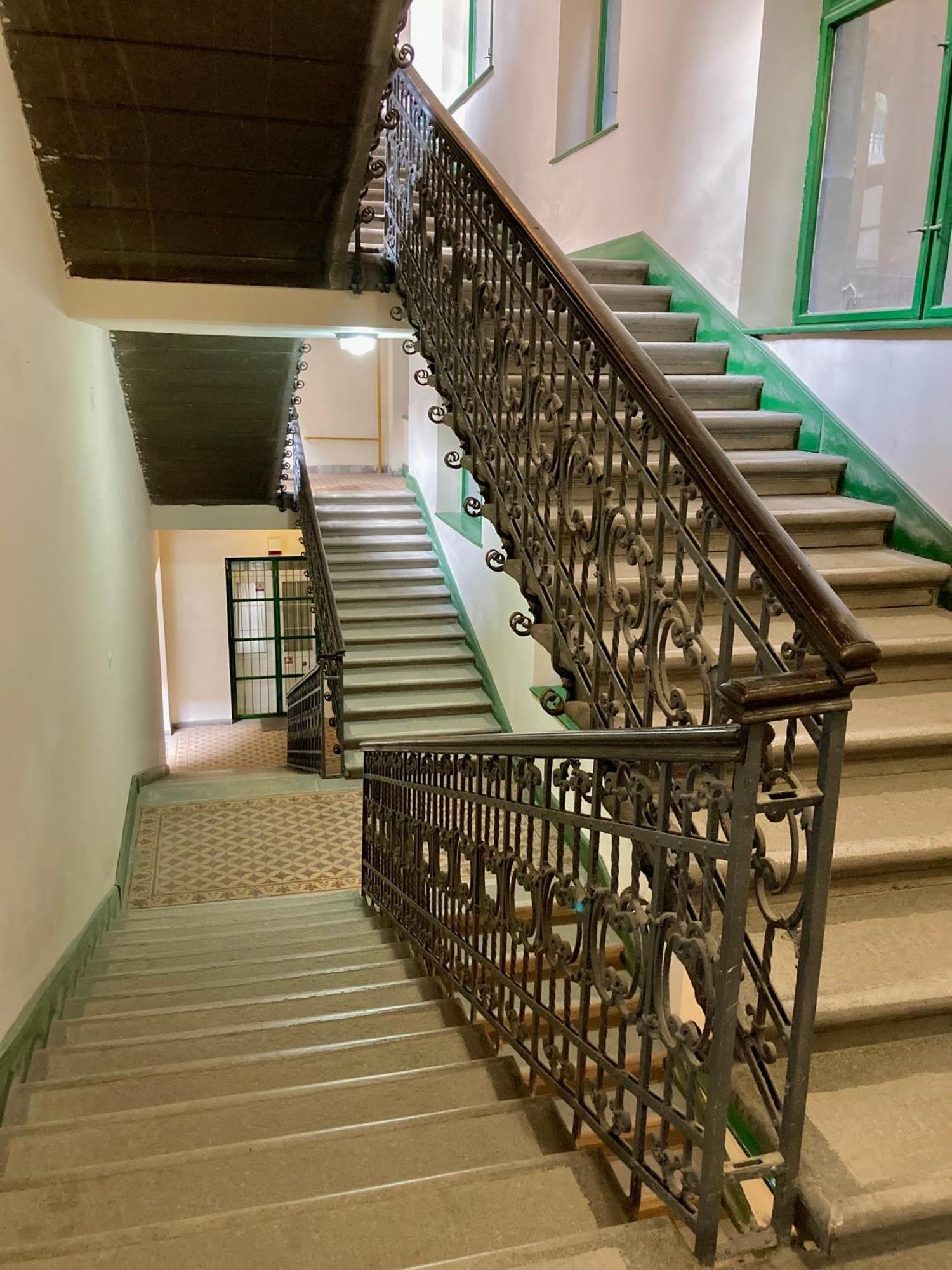 Arya * Budapest
