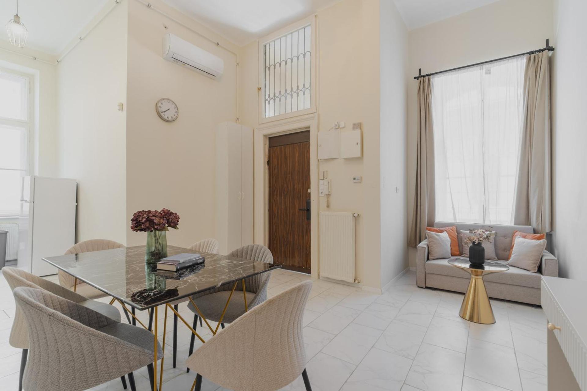 Apartman Cozy Boulevard In The Heart Of