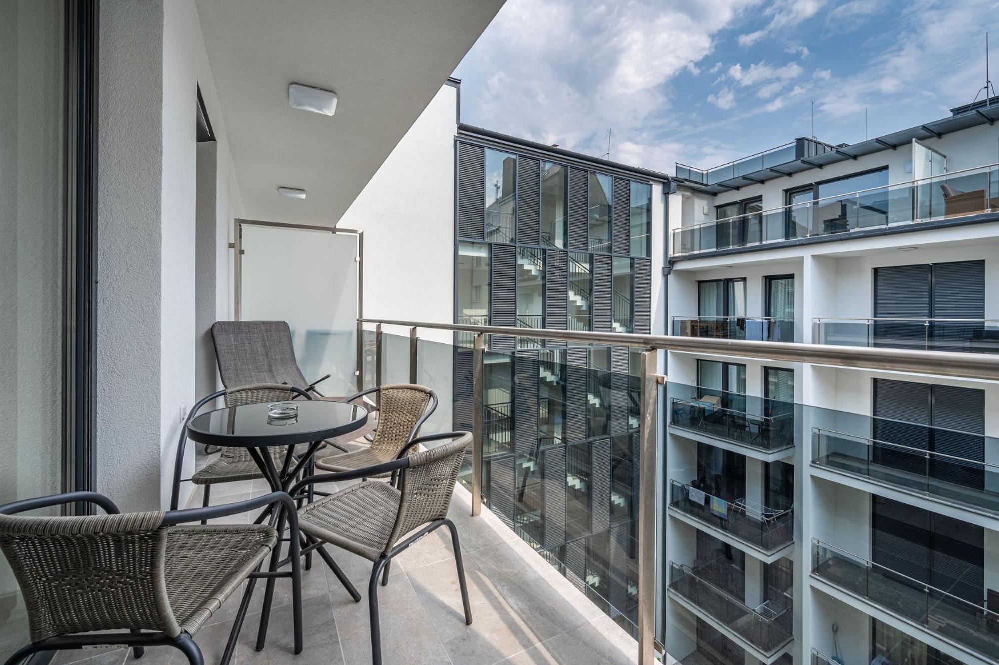 With Garage And Balcony In Center * Budapest