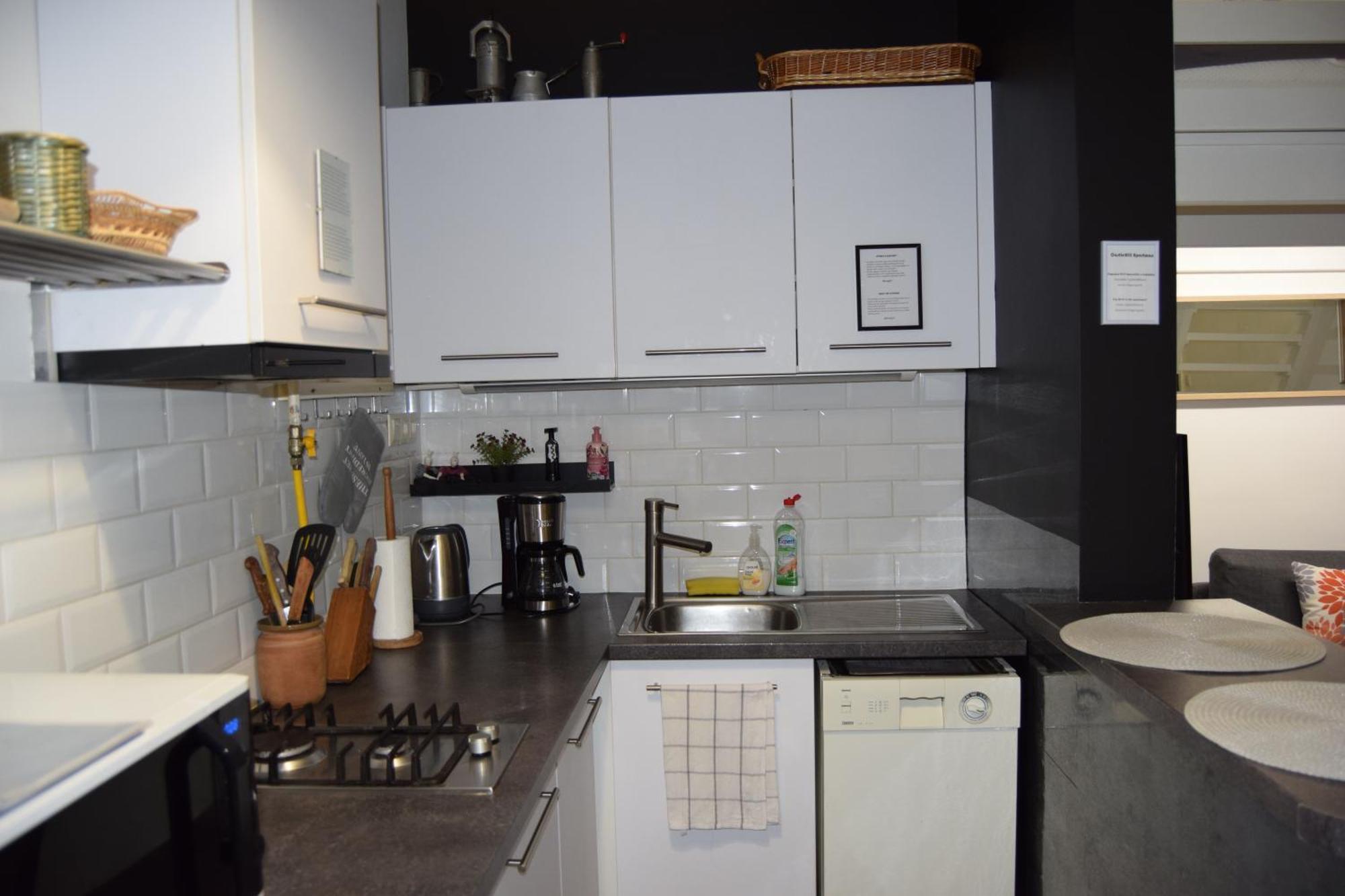 Castlehill The Perfect Blend Of Urban Living And Sightseeing Convenience Apartment *