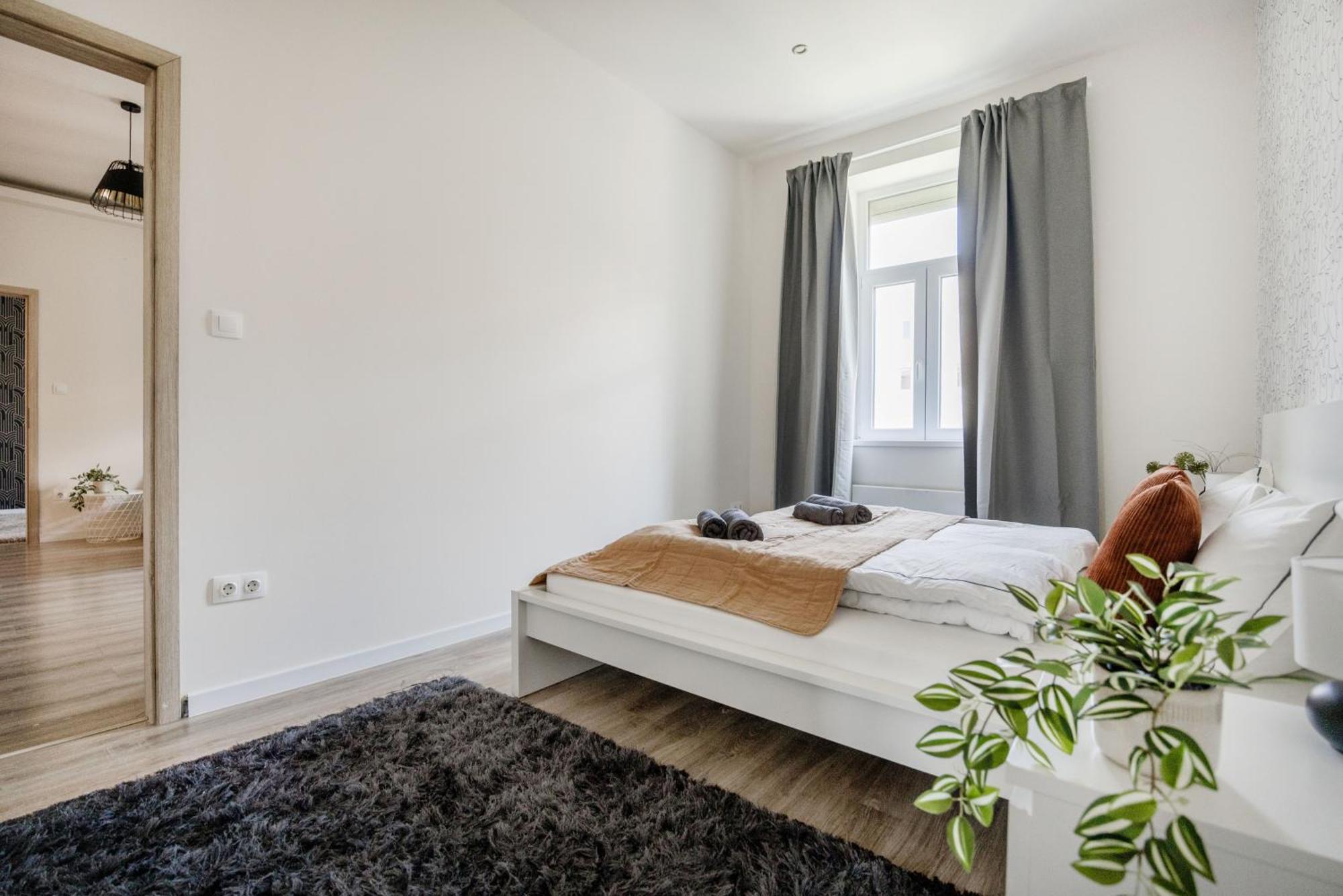 Luxe, Minimal 3dbr Apt-stunning New York Cafe View Appartamento Budapest