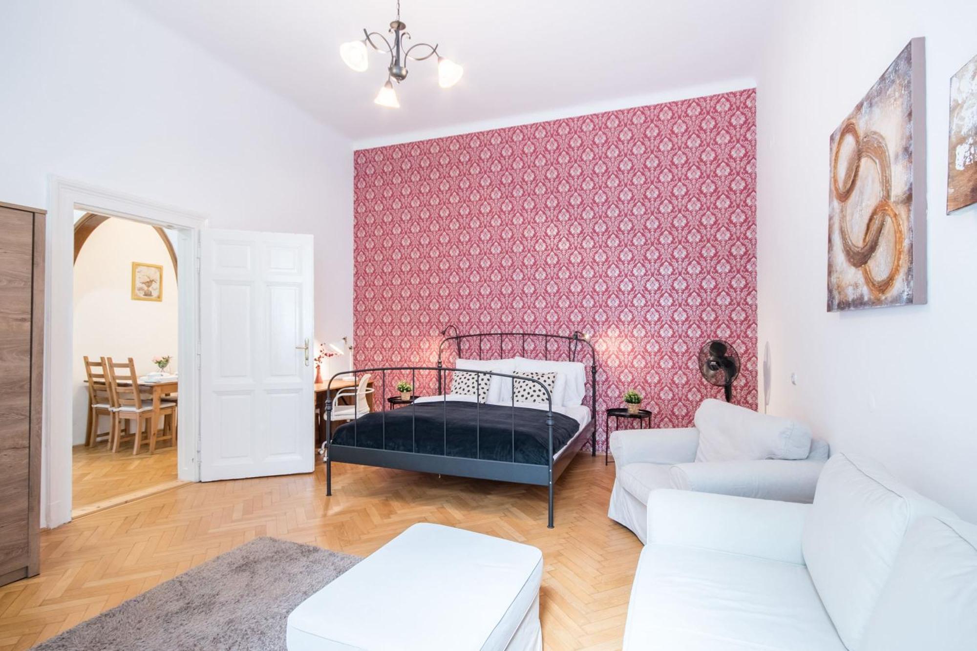 Comfy Large Apartment *