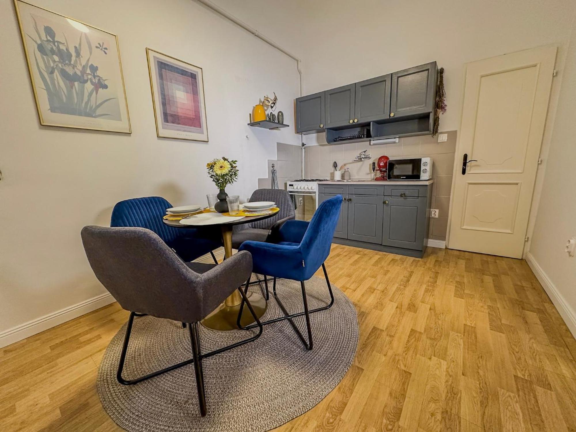 Vb - Cozy Retreat In Budapest's Heart Apartmán