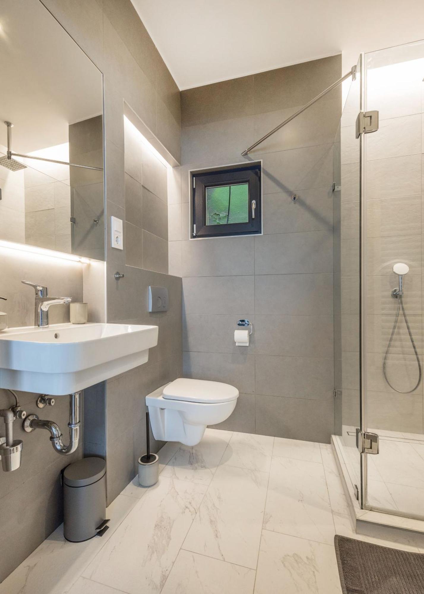 Chic And Spacious Retreat Appartamento Budapest
