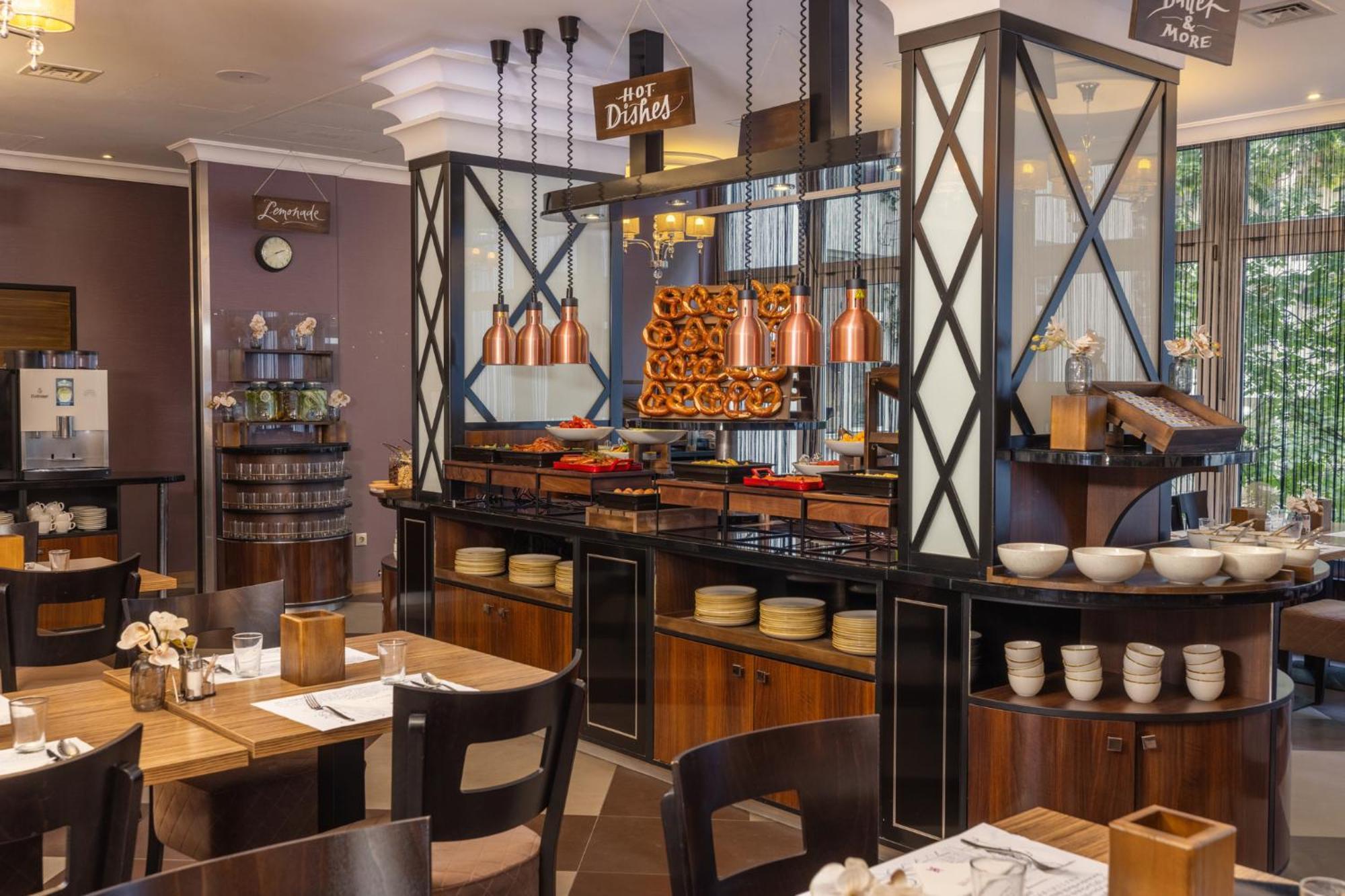 Carlton Buda Castle Hotel 4*
