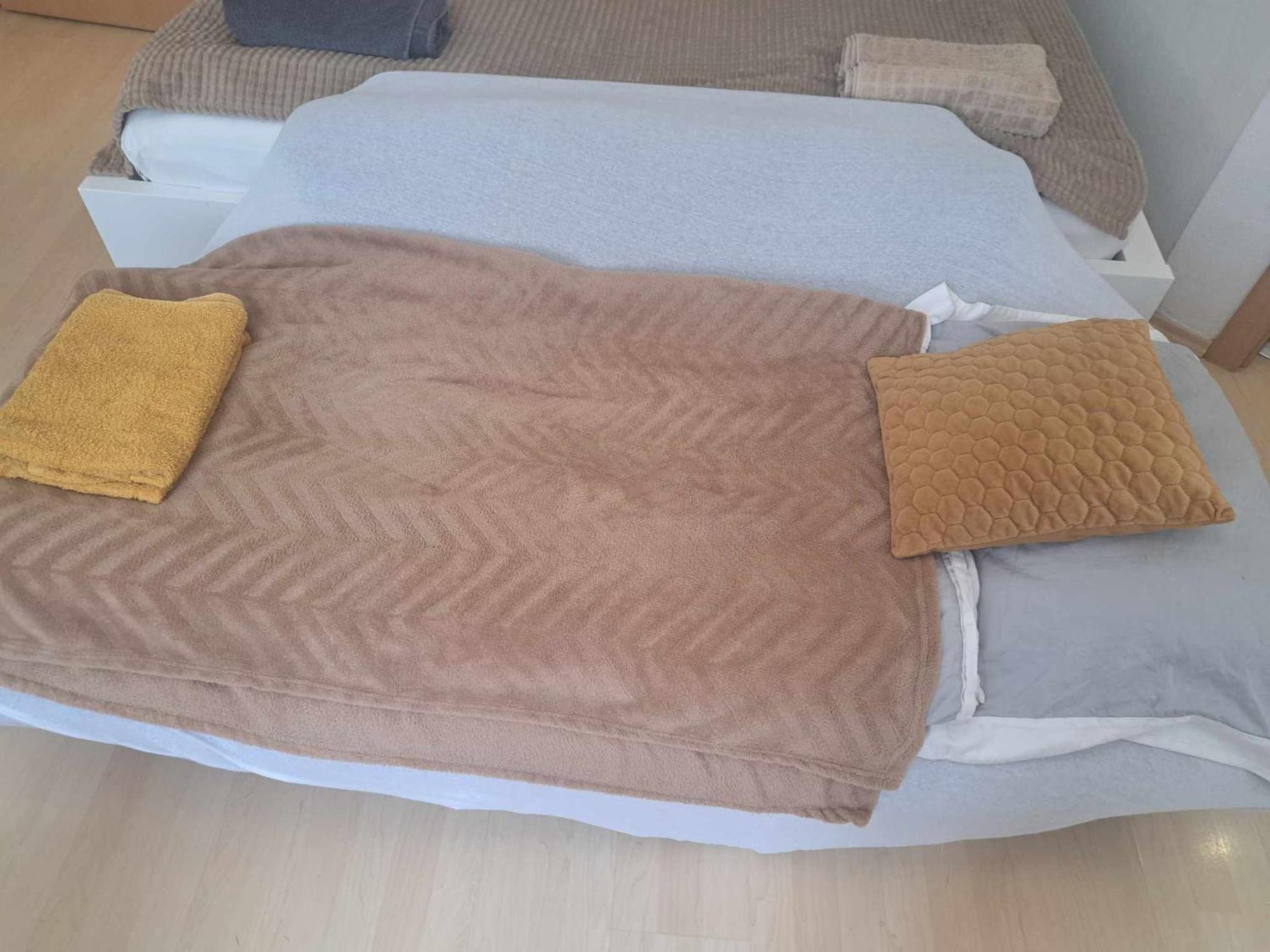 Trendy 2 Flat, Next To Corvin Mall Free Huge Garage! Ac,dishwasher,washmachine, Smart Tv