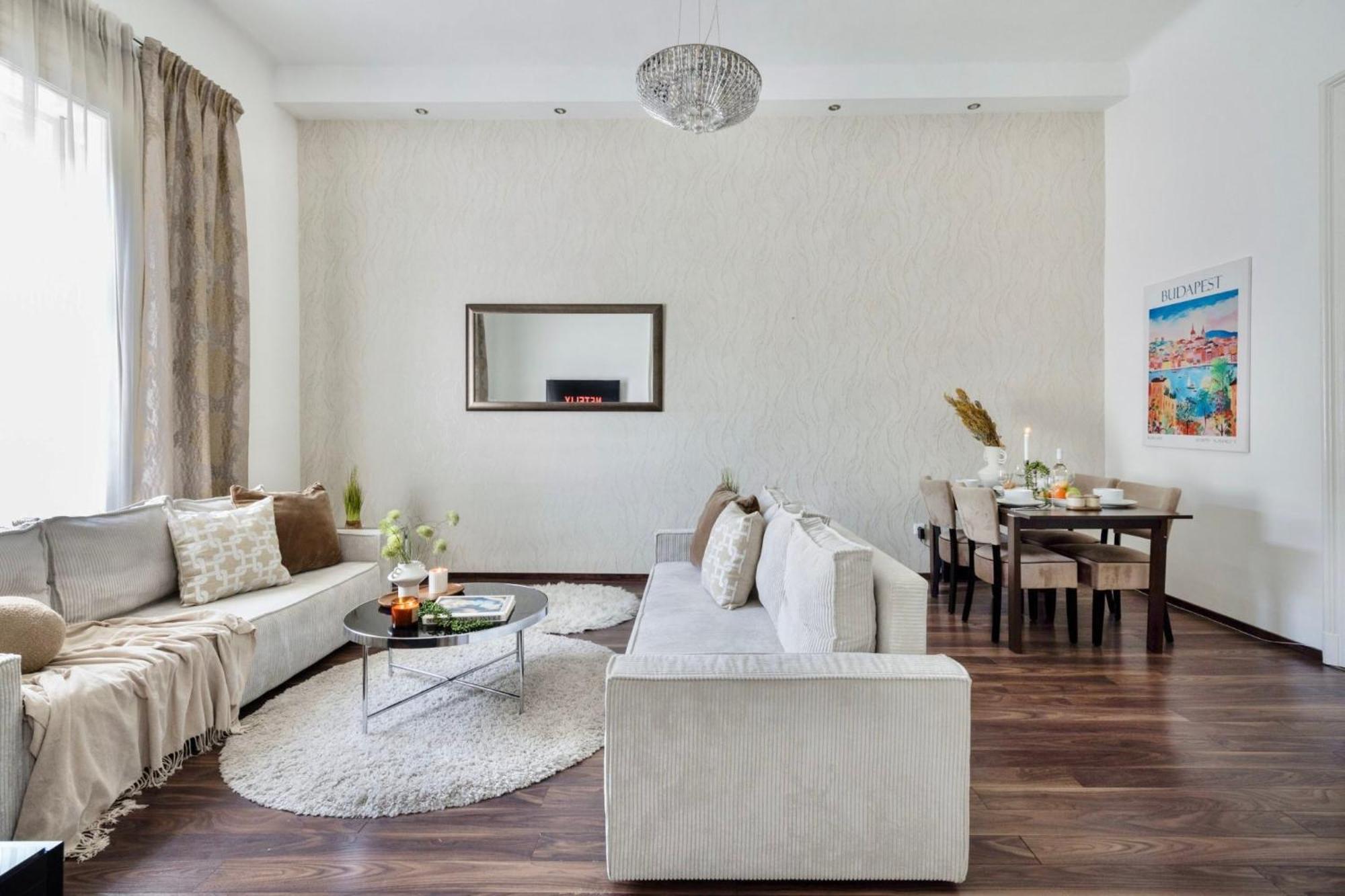 Luxe 2br With View On The St Stephen Road * Budapeszt