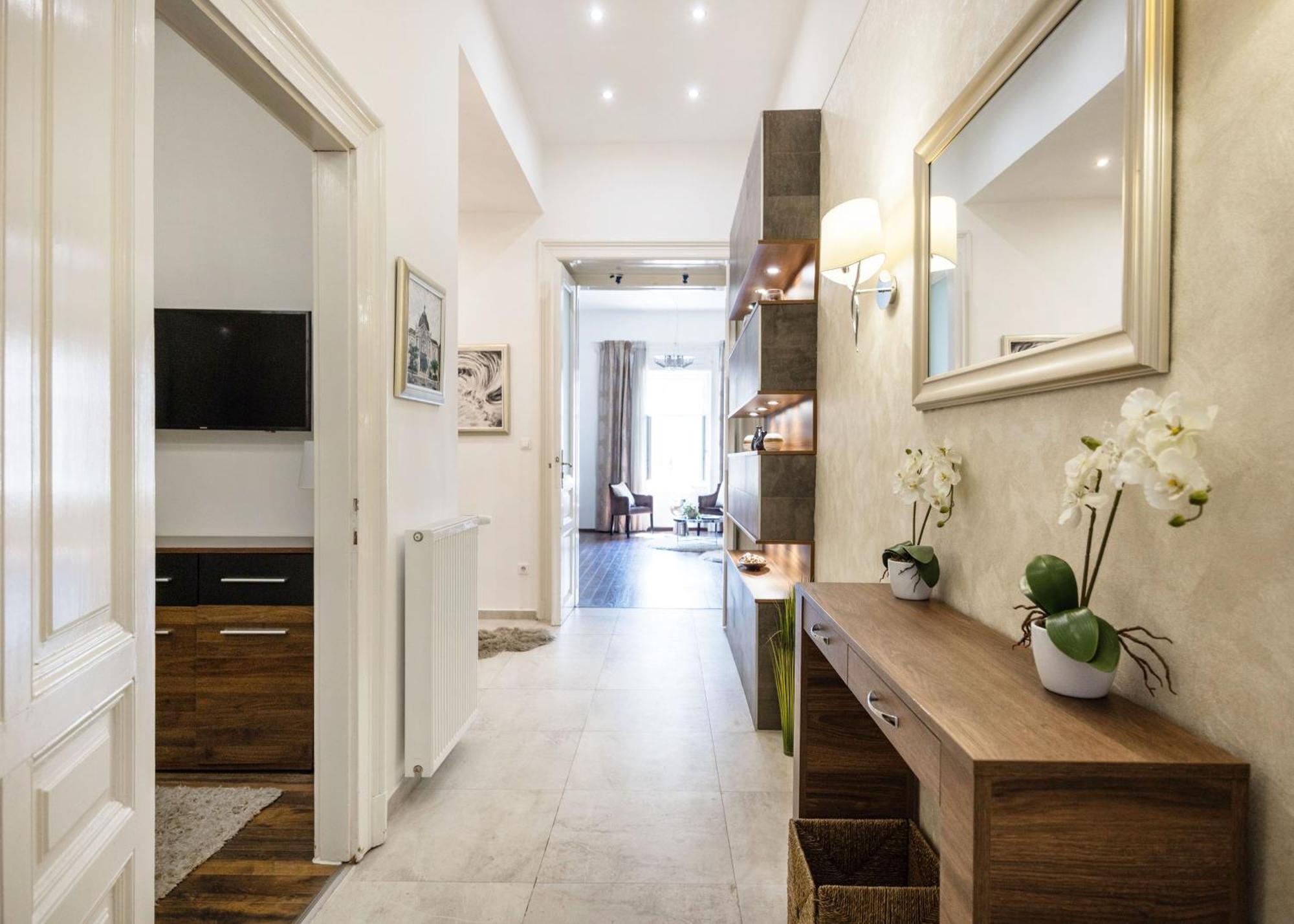 Luxe 2br With View On The St Stephen Road Appartamento *
