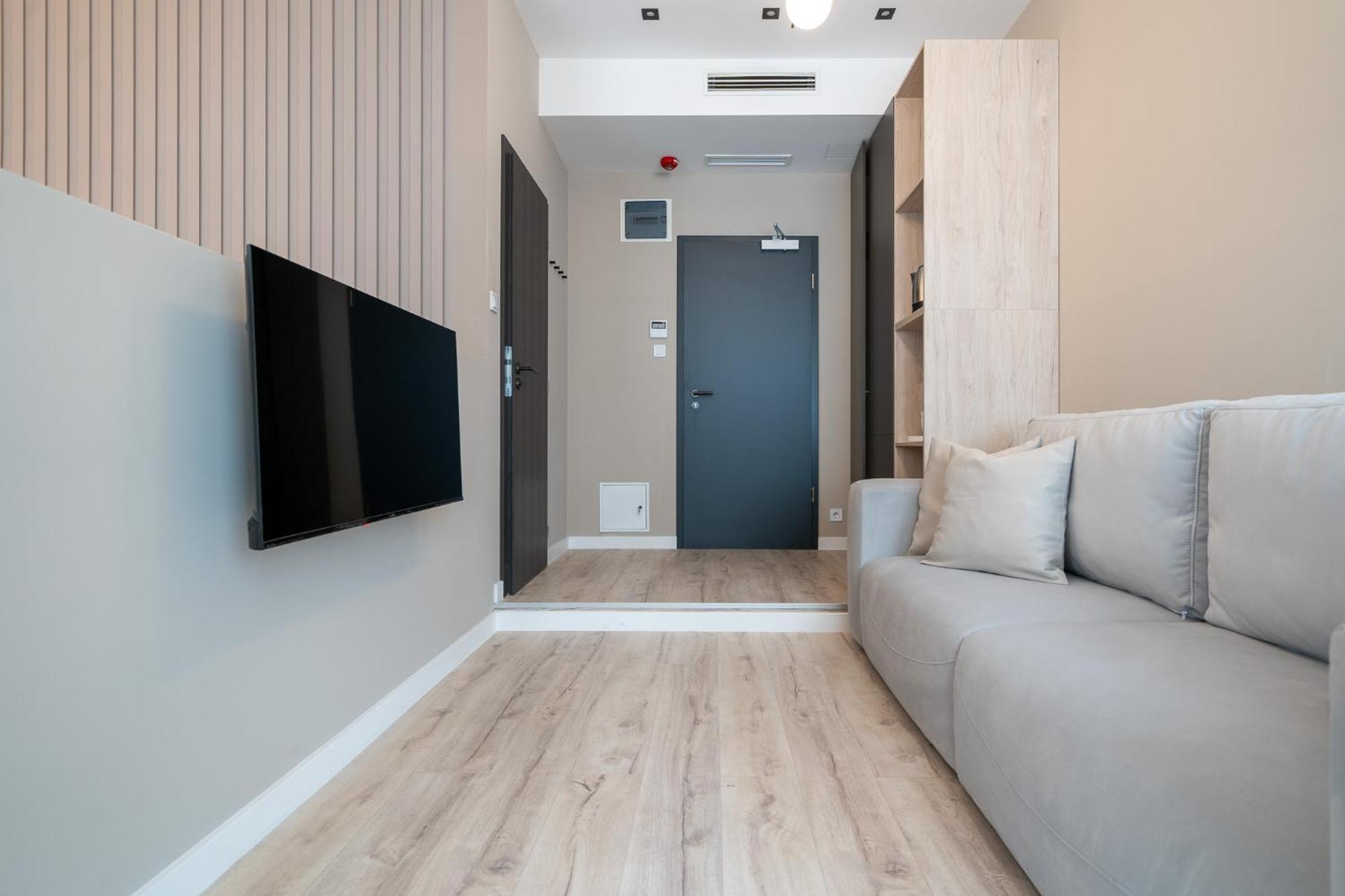 Hotel Karoly Boutique Suites, Location By Bqa *