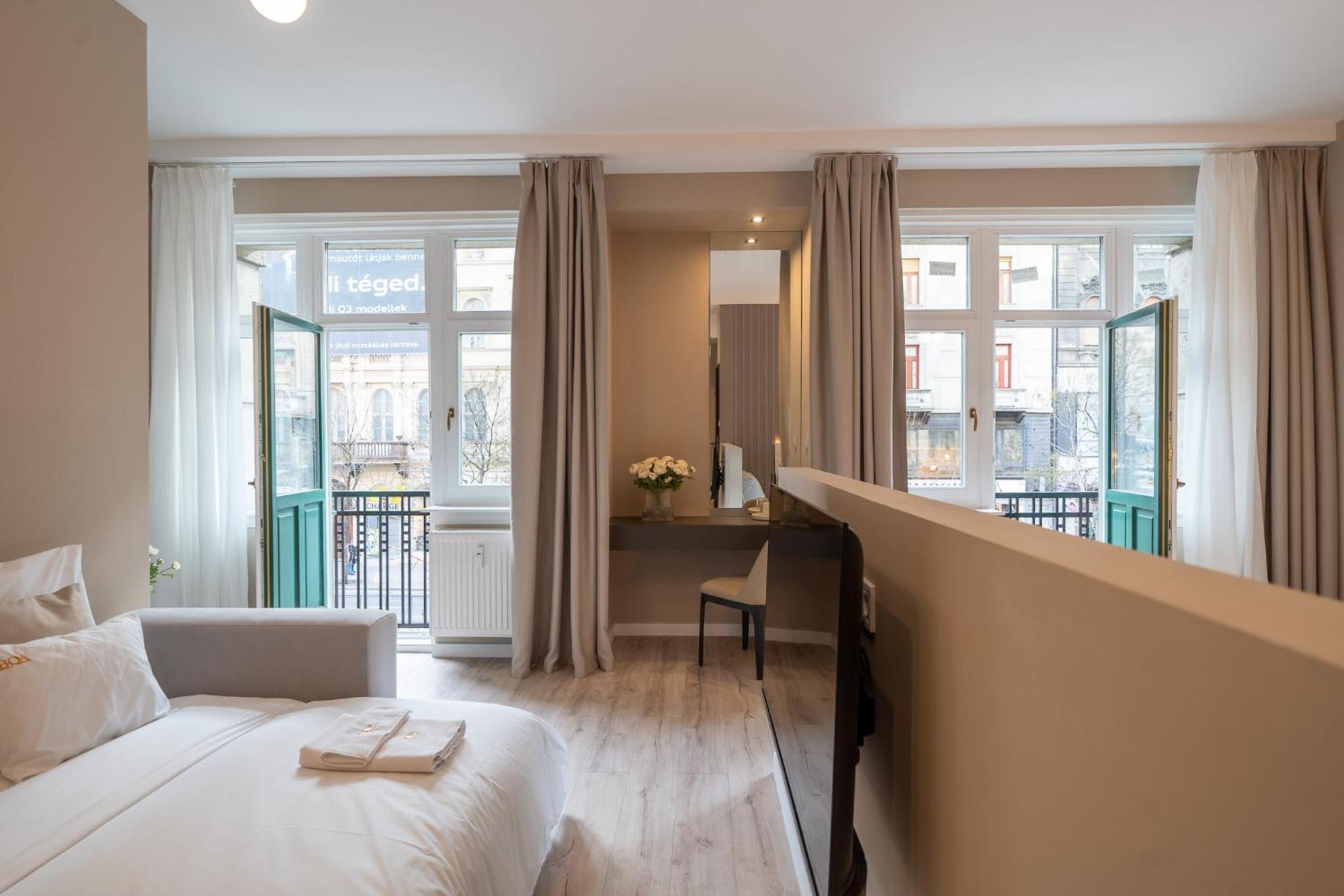 Karoly Boutique Suites, Location By Bqa