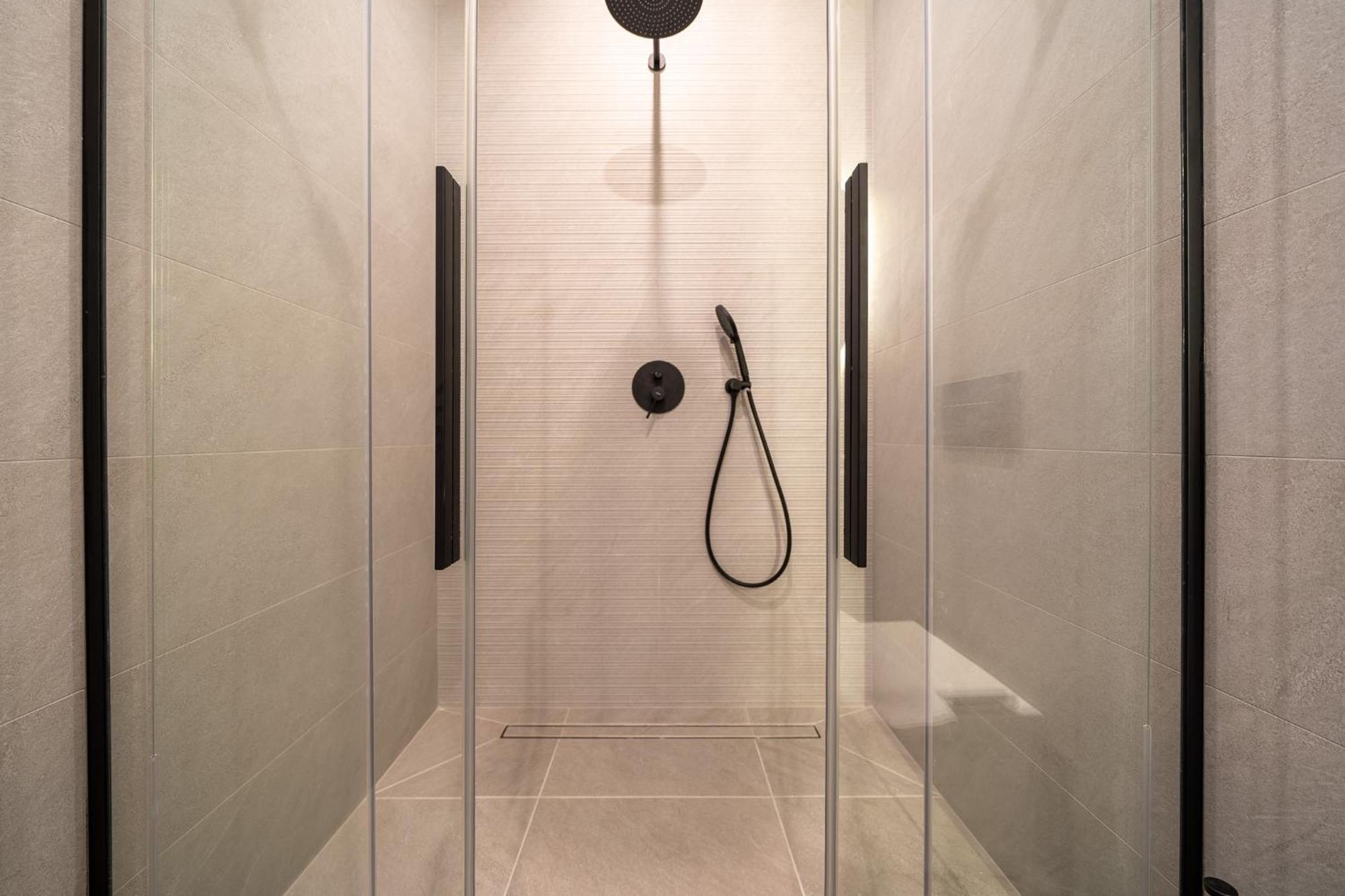 Karoly Boutique Suites, Location By Bqa Hotel
