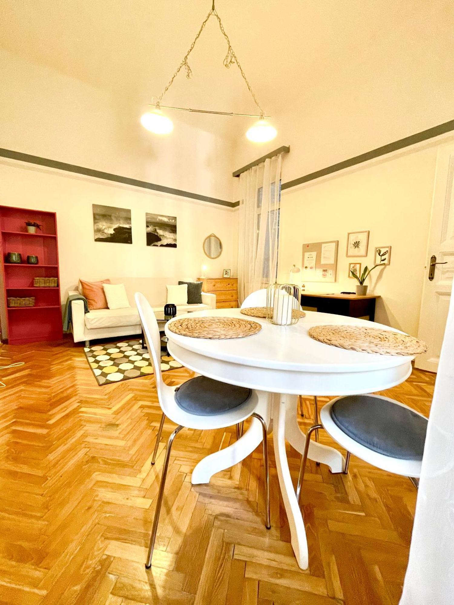 Fanni's Cosy Express In The Centre Apartment *
