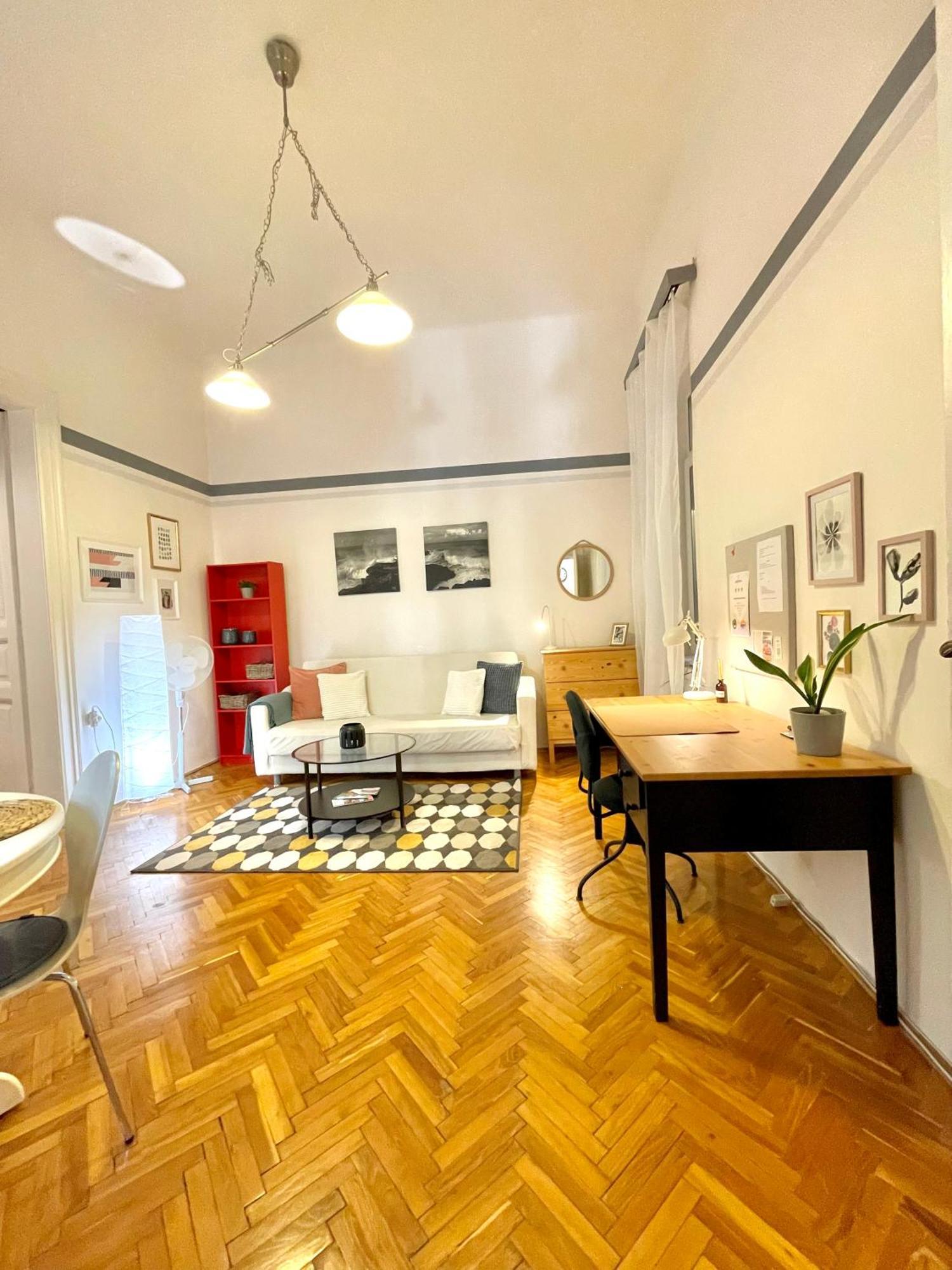 Apartment Fanni's Cosy Express In The Centre