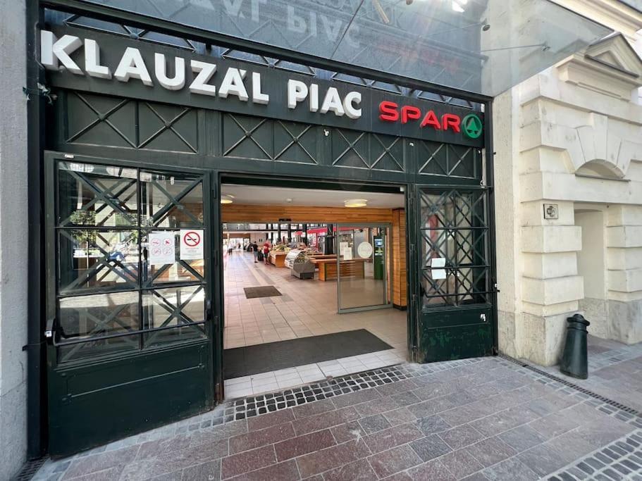 Location Up To 6 Guests Budapest