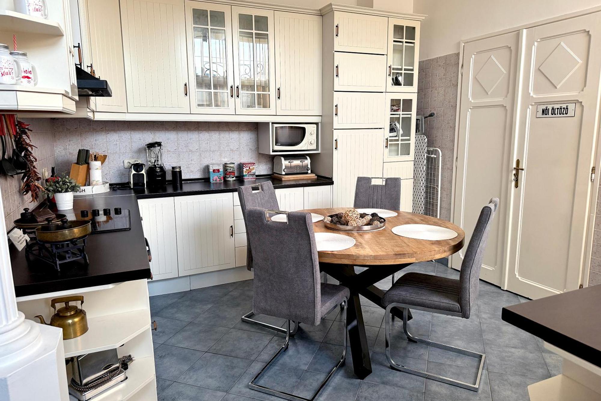 Elegant 125m2 In Center Of Apartamento Budapest