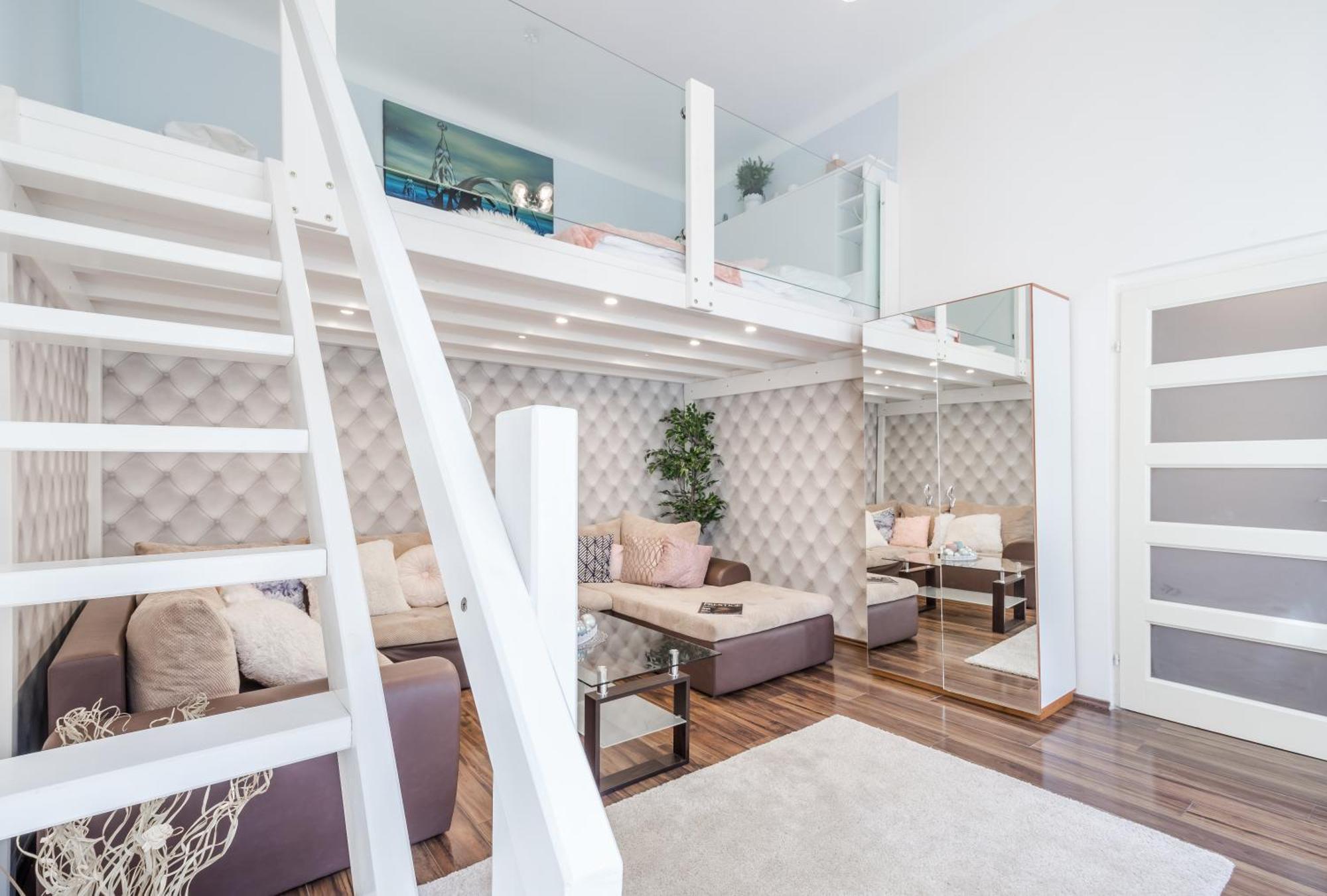 Bpr Stylish Mosaic With Terrace Apartment *