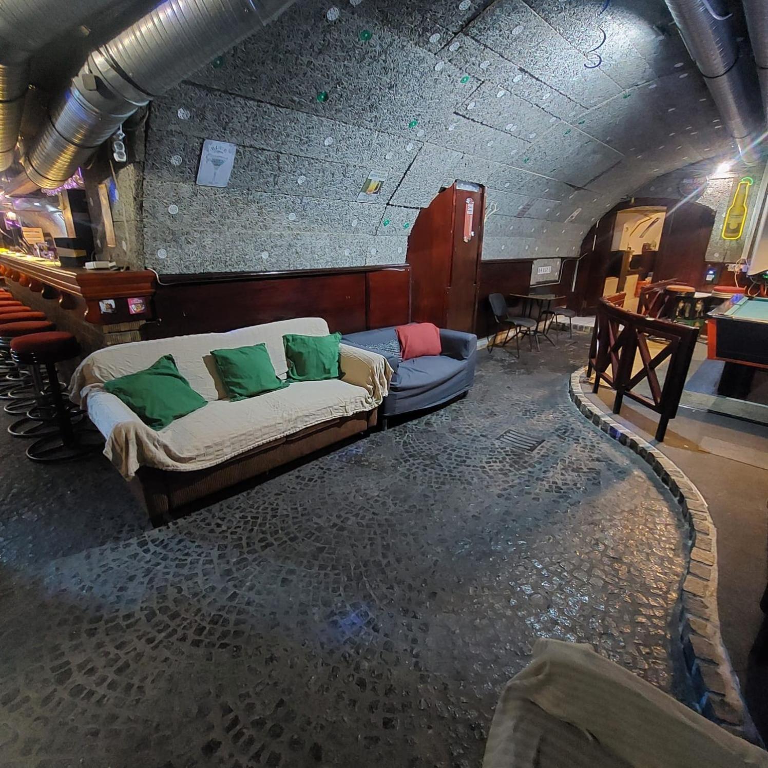 Whole Basement Former Pub 5 For Stag Do Apartman