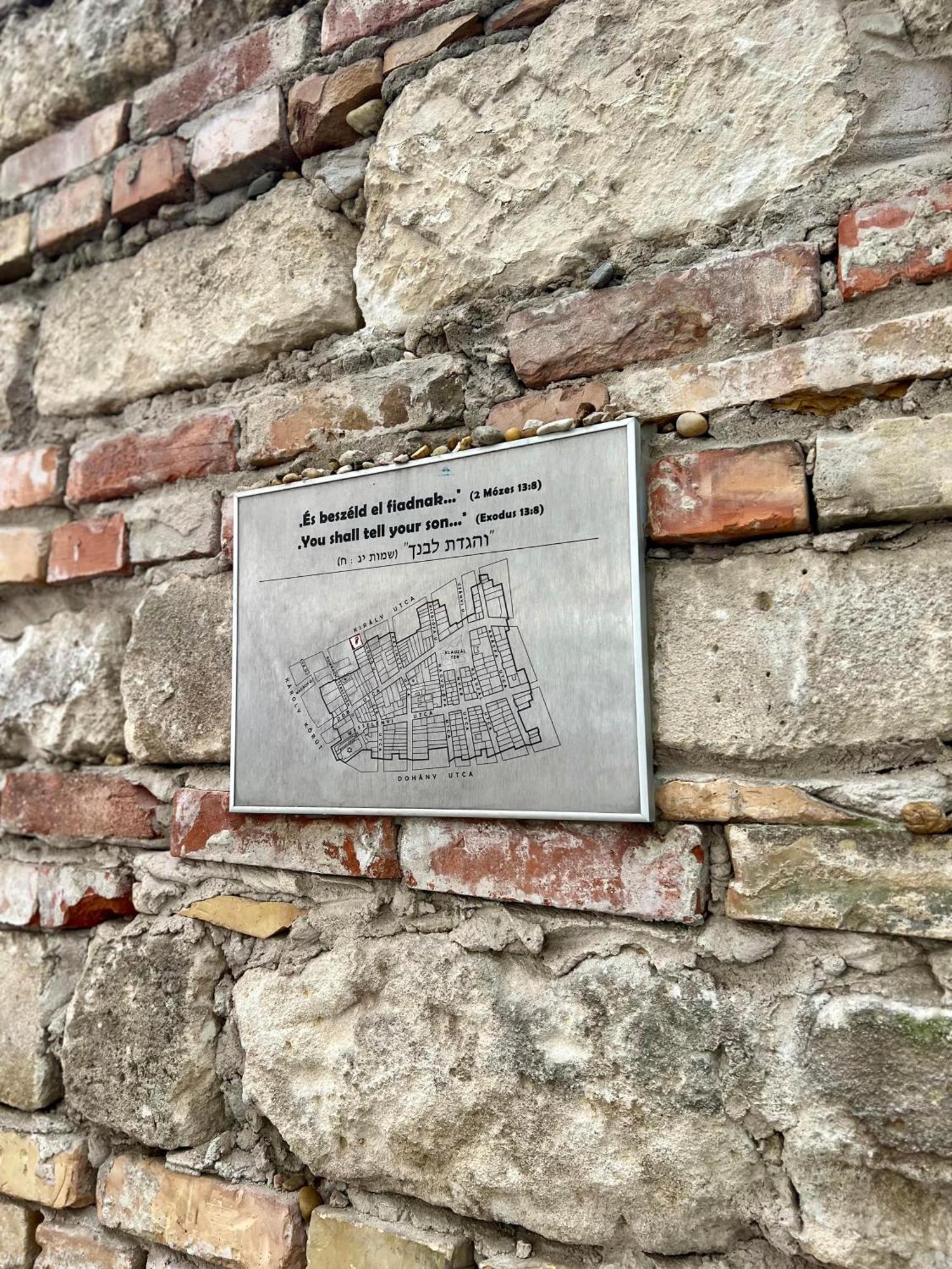 Gozsdu Court Bismarck *
