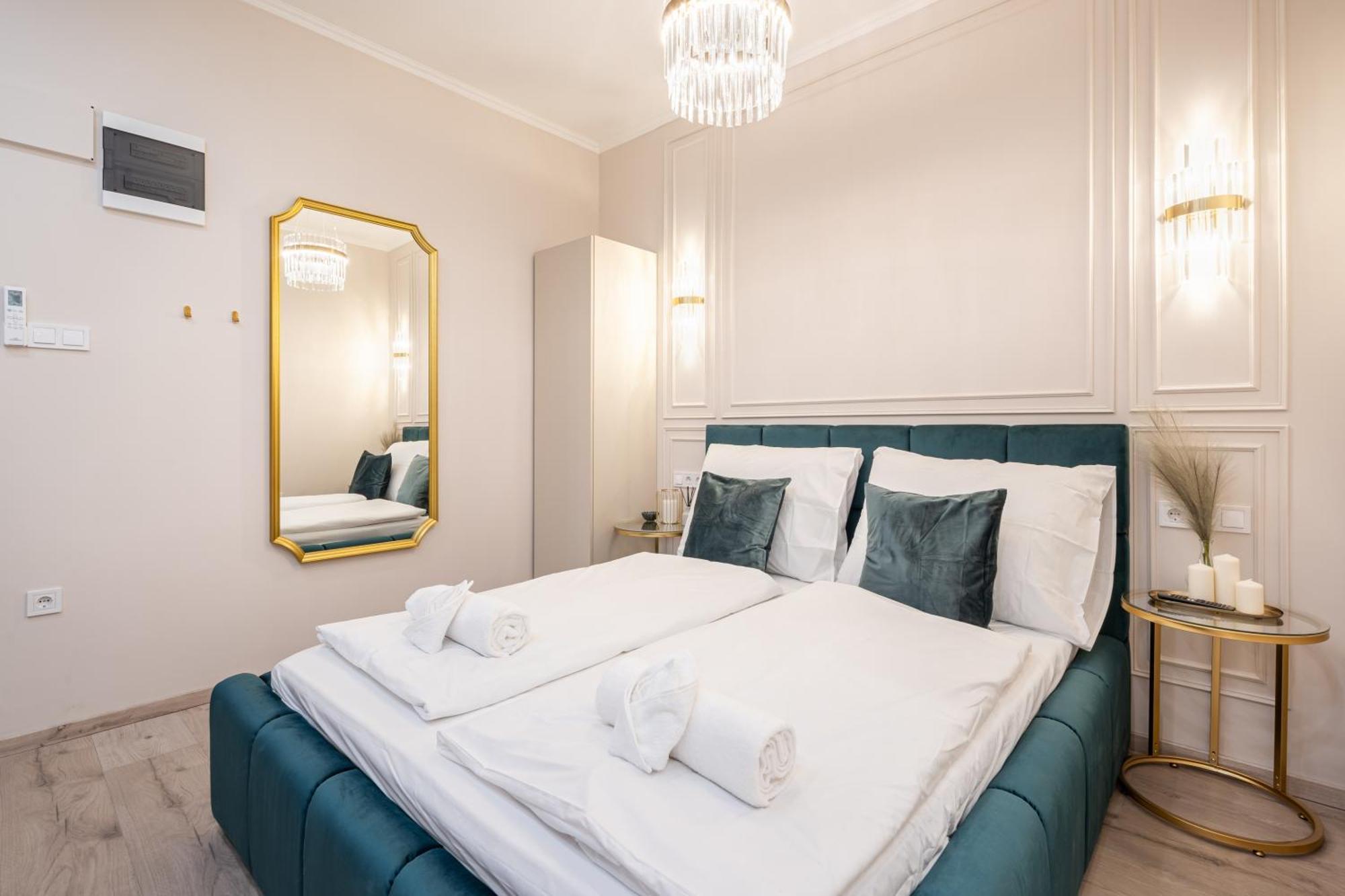 Kiraly 33 - Hidden Gem - Location By Bqa Apartment *