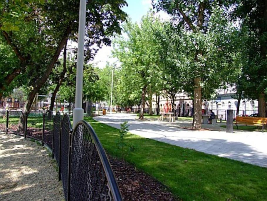 Ny Cafe Apartment, Romantic & Central, 30m2, Ac Appartement Budapest