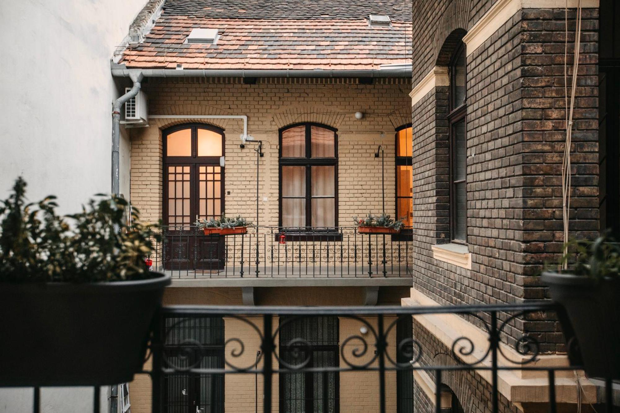 Stylish In The Heart Of The Center With Air Conditioner Apartamento Budapest