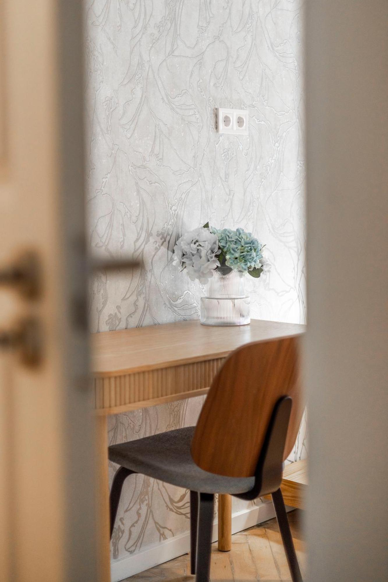 Charming & Cozy In The King Street Budapest