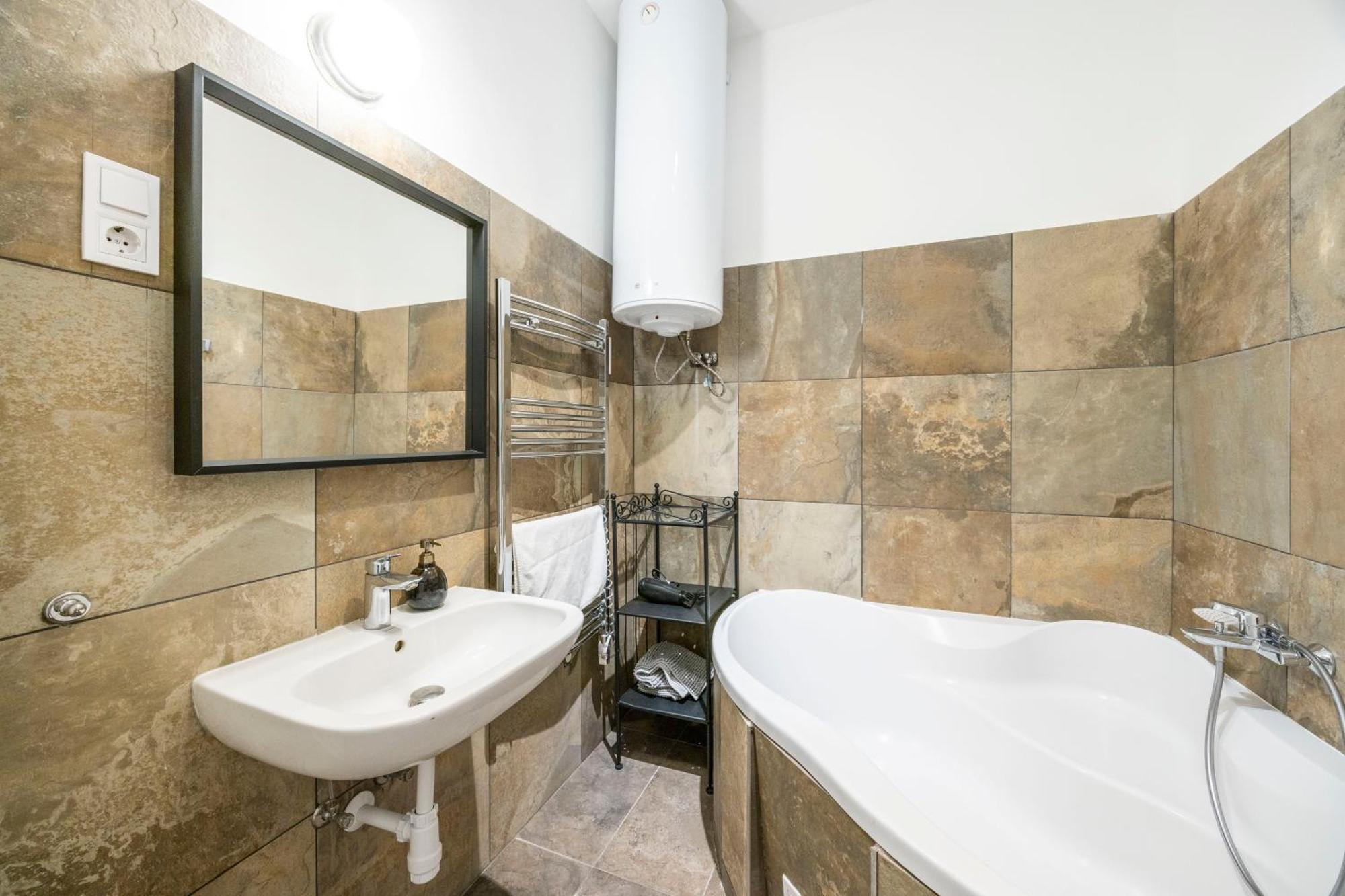 Charming & Cozy In The King Street Appartement Budapest