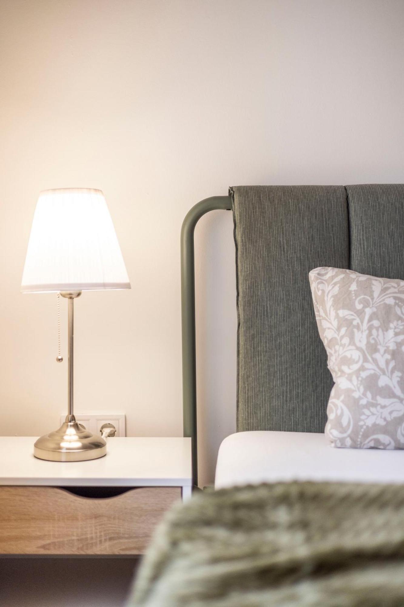 Charming & Cozy In The King Street *