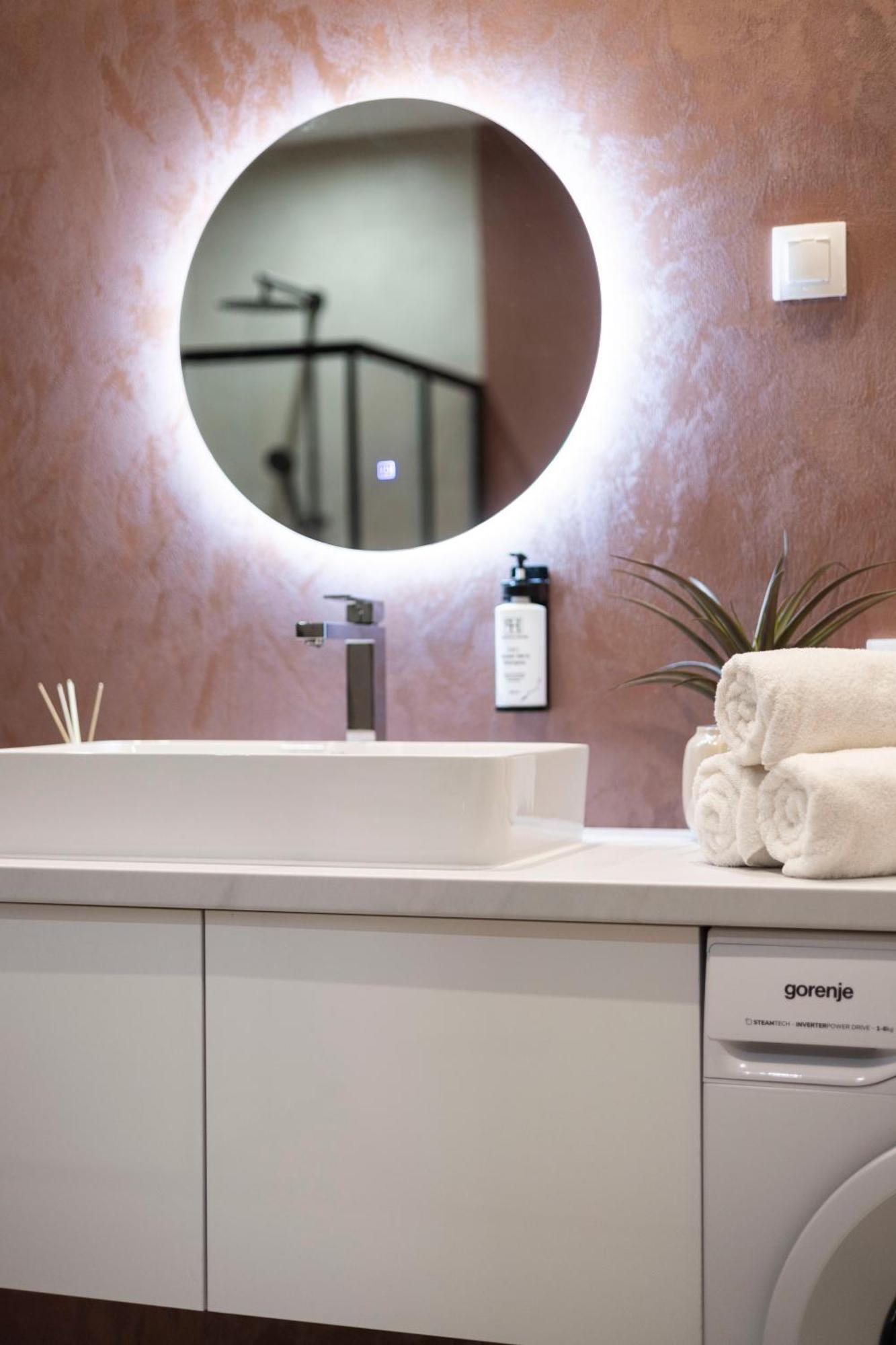 Apartament Exclusive 3bedrm Stylish By Prestige Homes