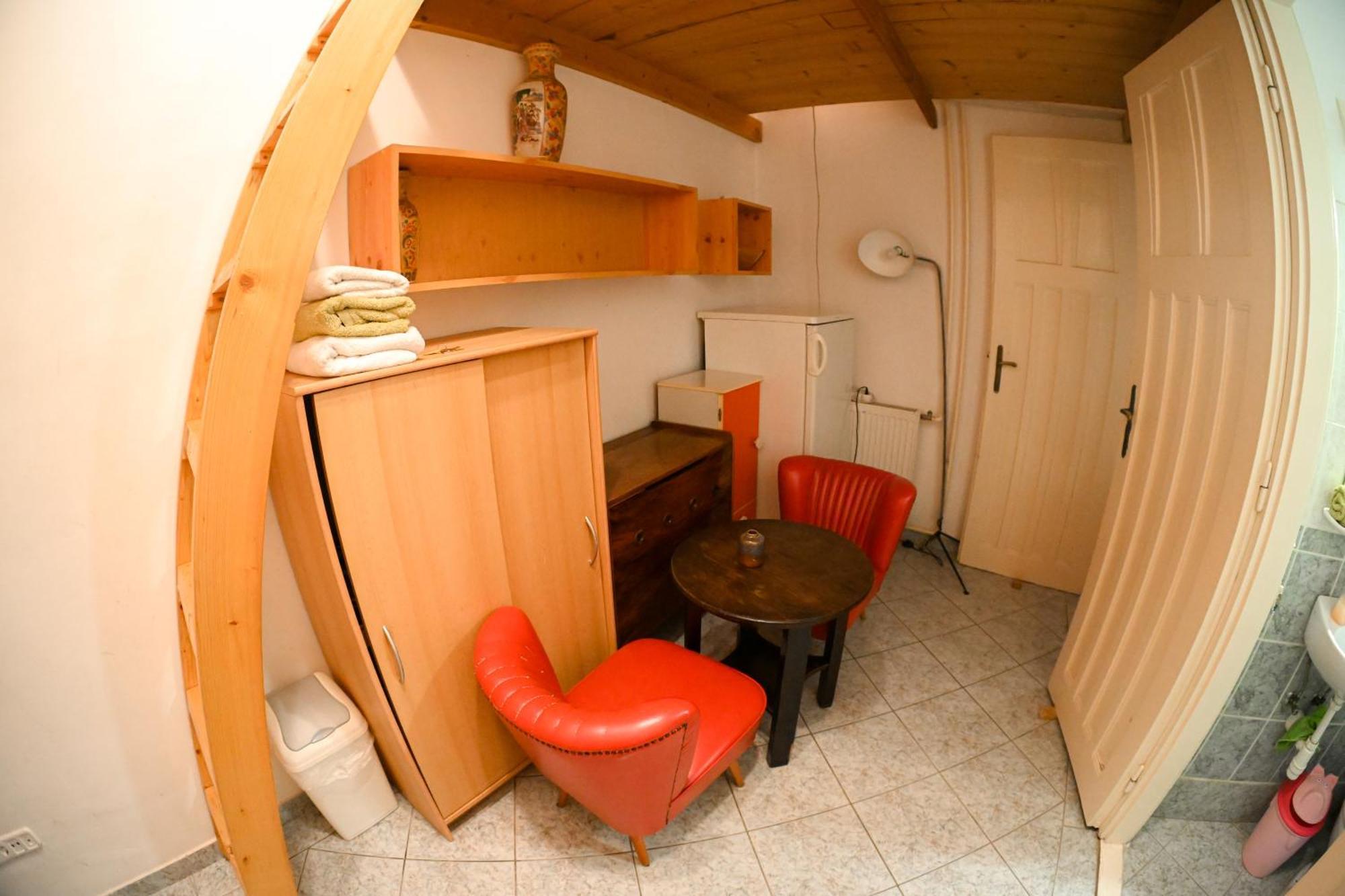 Apartment Downtown Cozy Private Studio For 1-2 People Budapest