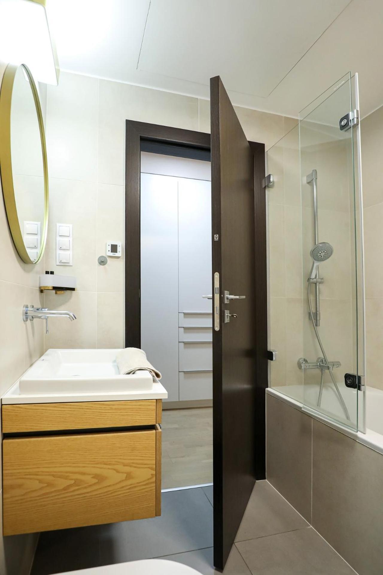 Clarity Sun Hill Apartment Budapest