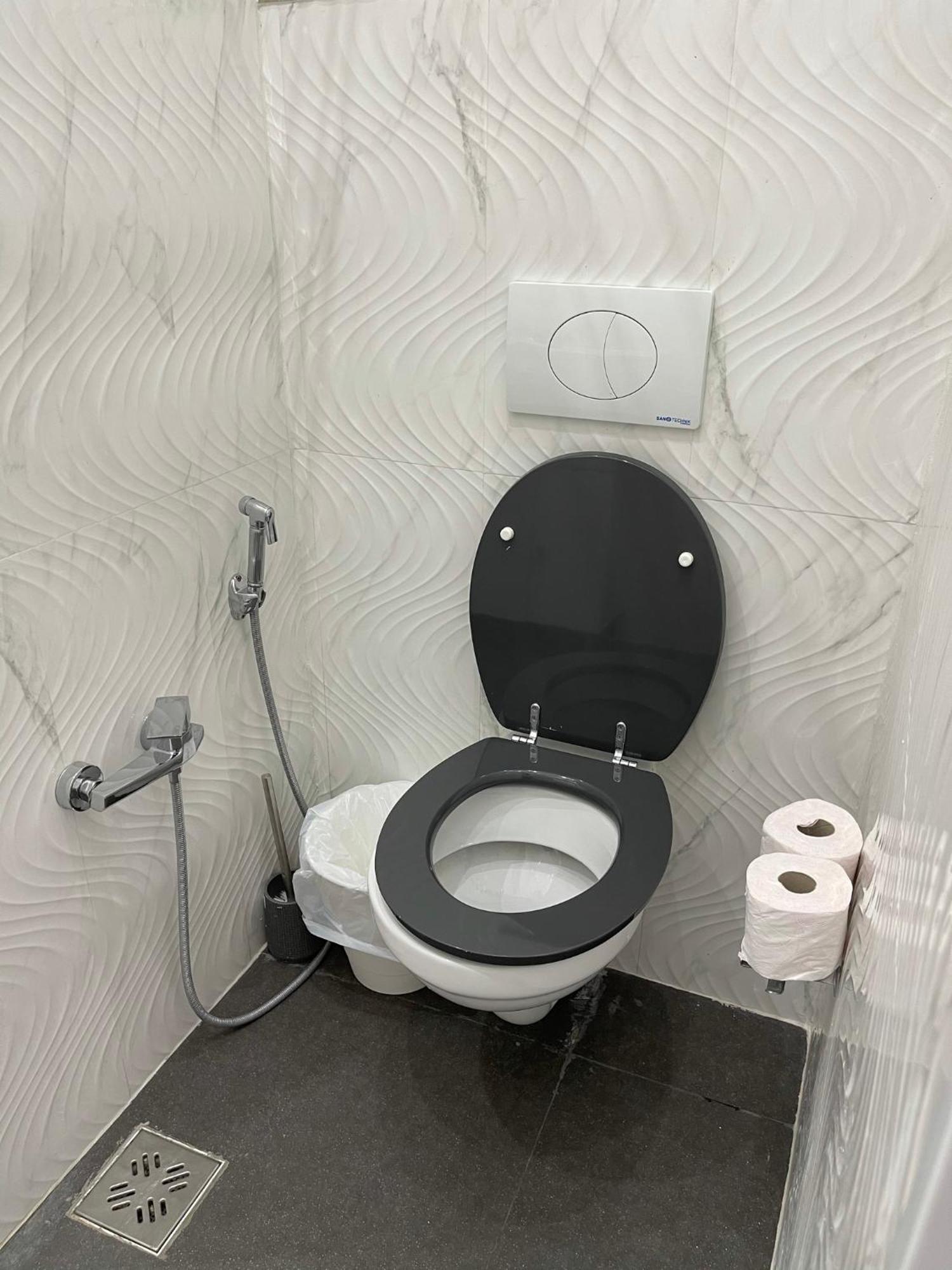 Sapphire - 5 Rooms, 2 Bathrooms Lägenhet Budapest
