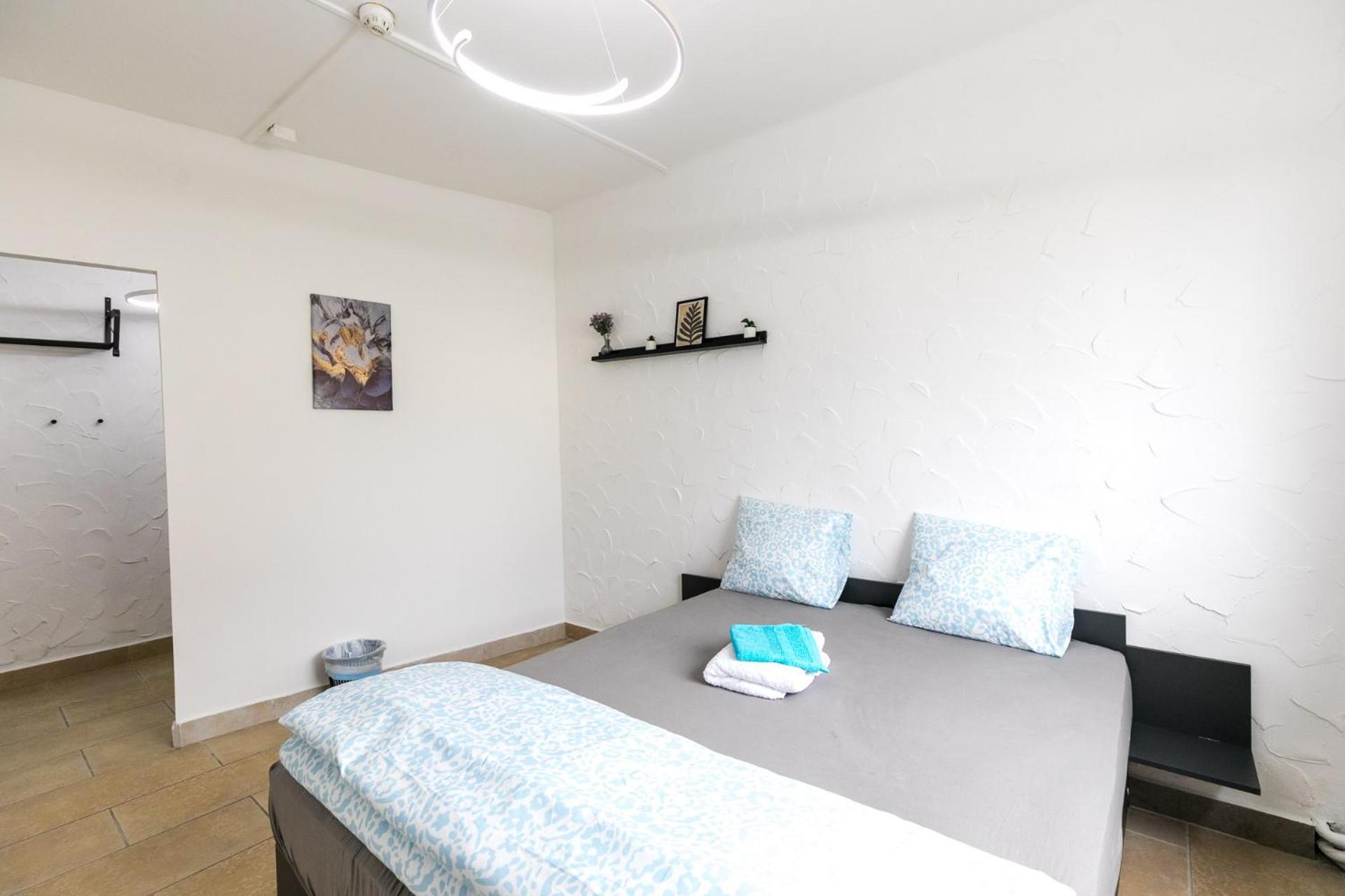 Mariposa Apartman *