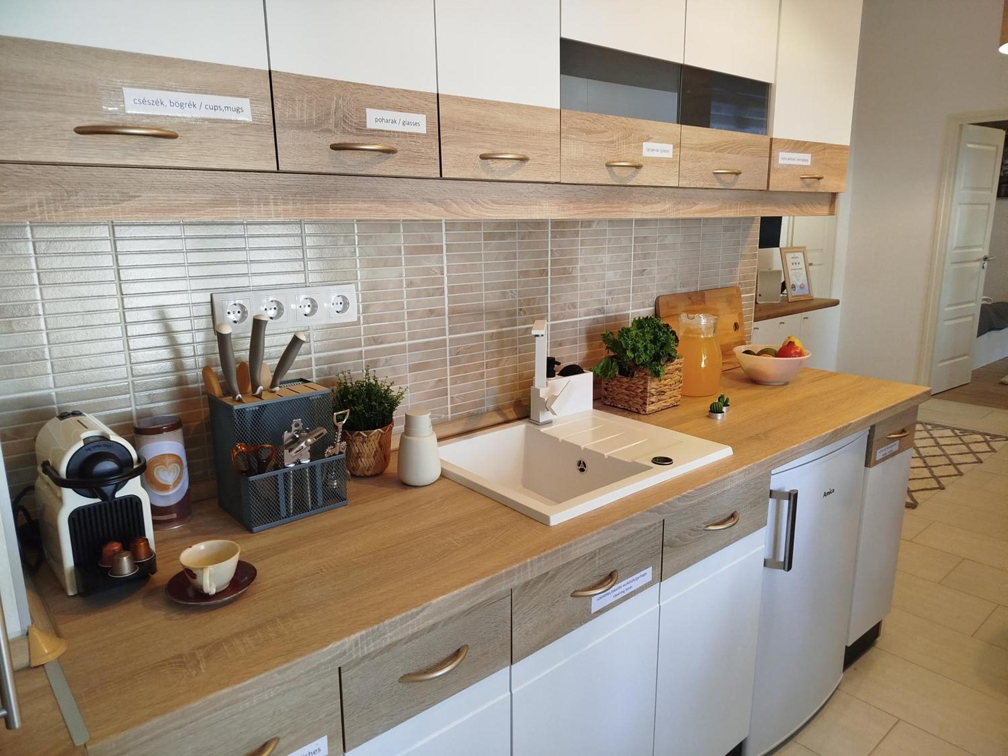 Lady Mabel's Near To Arena, Puskas Stadion And Park, With Guarded Parking Place Apartamento *