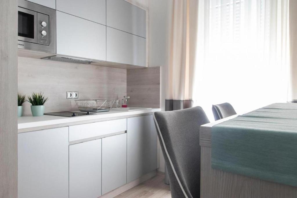 Revay 20 By Corall Apartman *