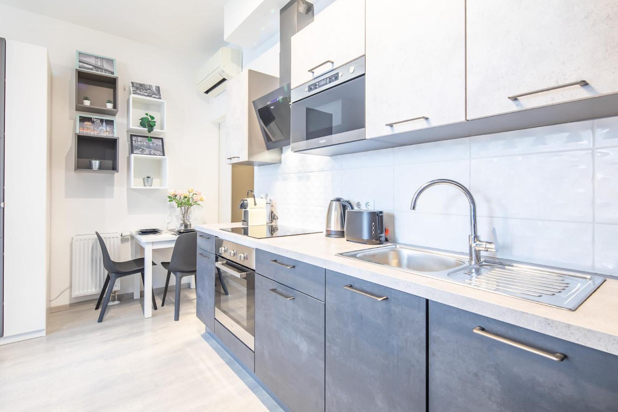 Balcony - Sunny - Modern Appartamento Budapest