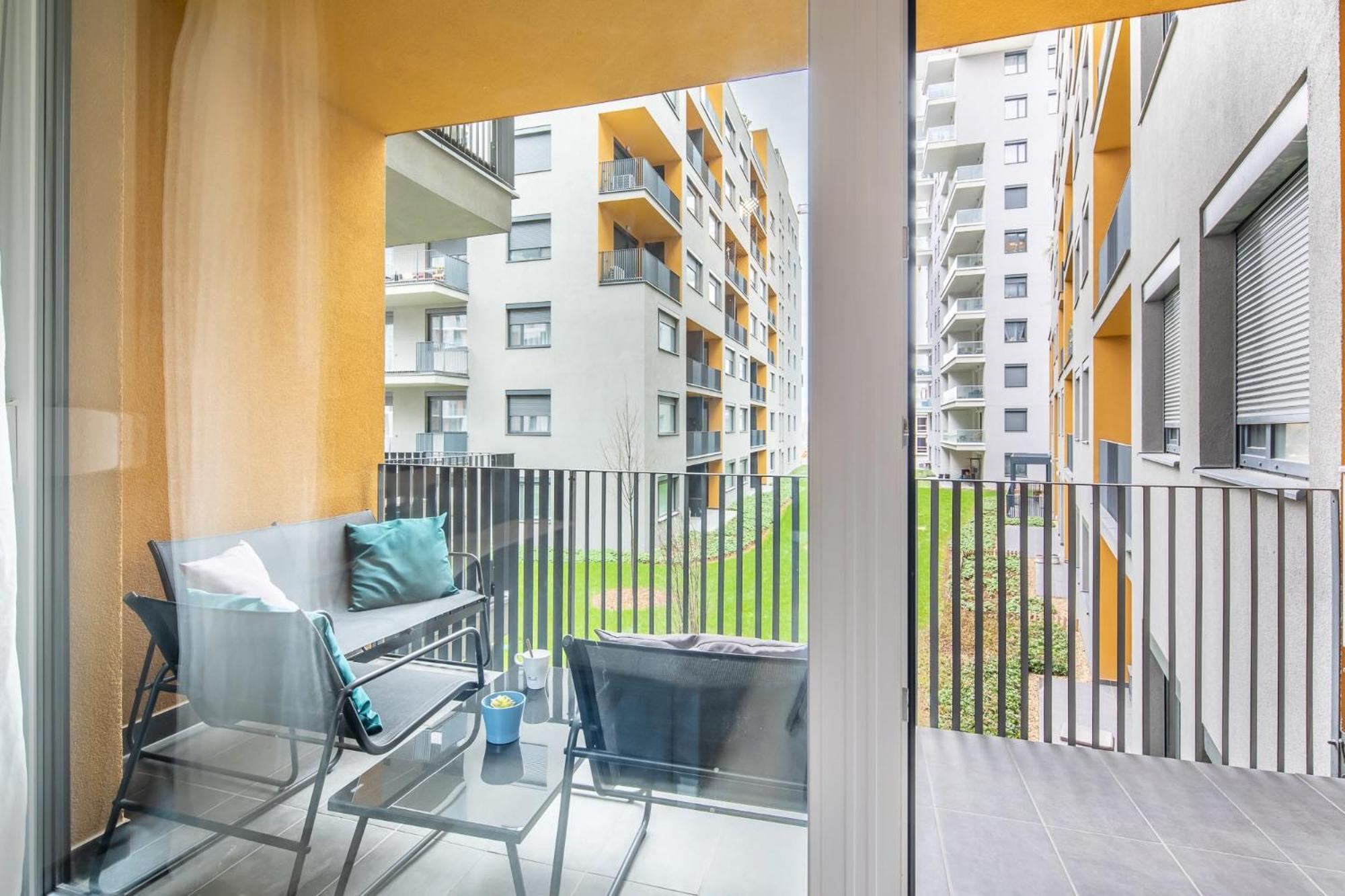 Balcony - Sunny - Modern *
