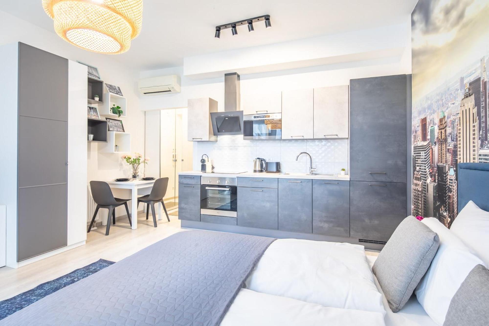 Balcony - Sunny - Modern Appartamento