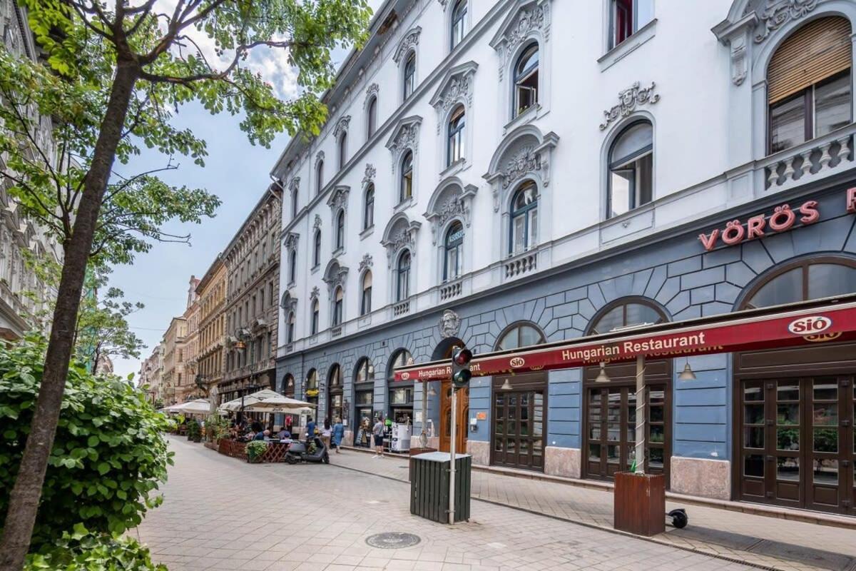 Apartment Lovely In The Heart Of The