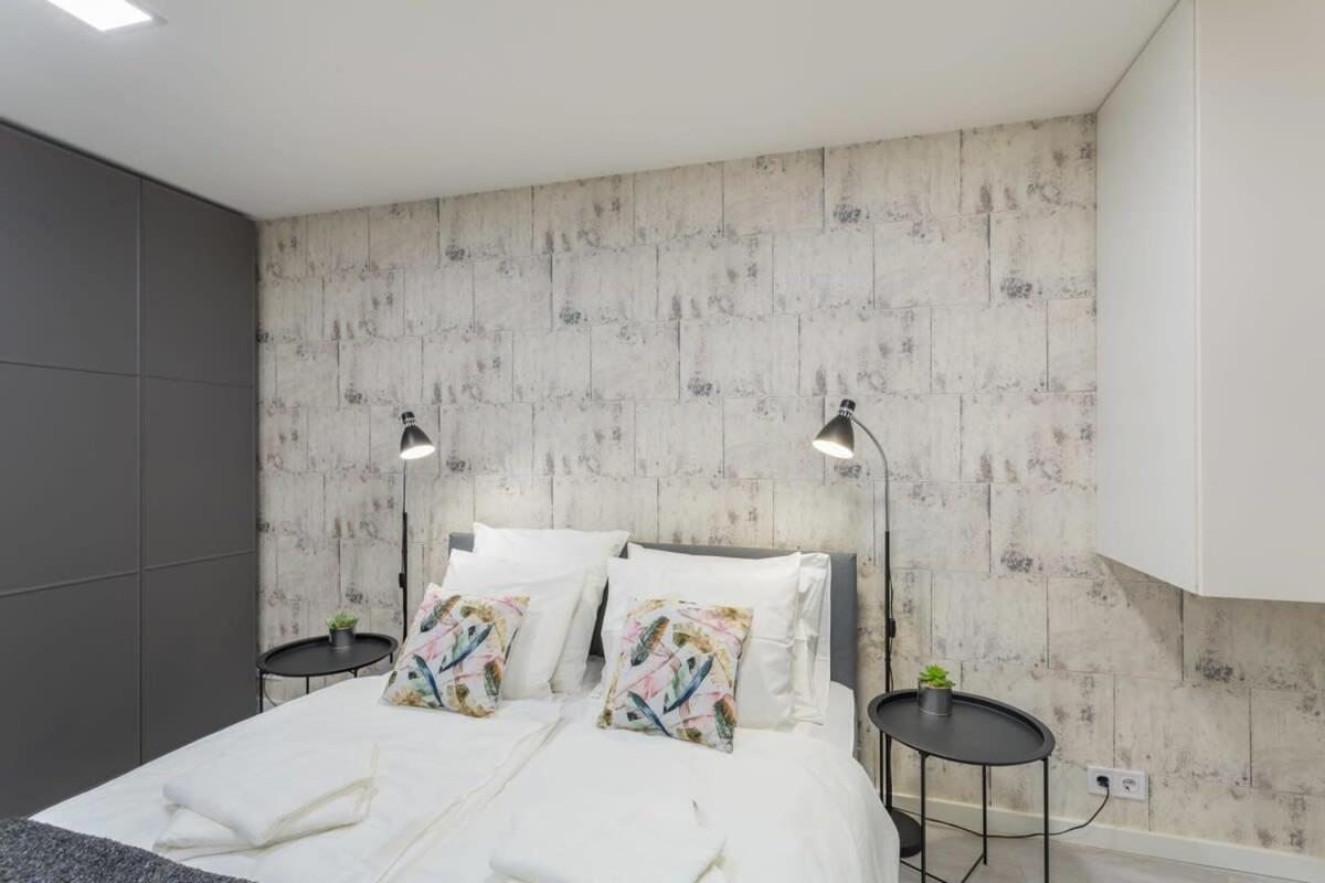 Lovely & Apartment
