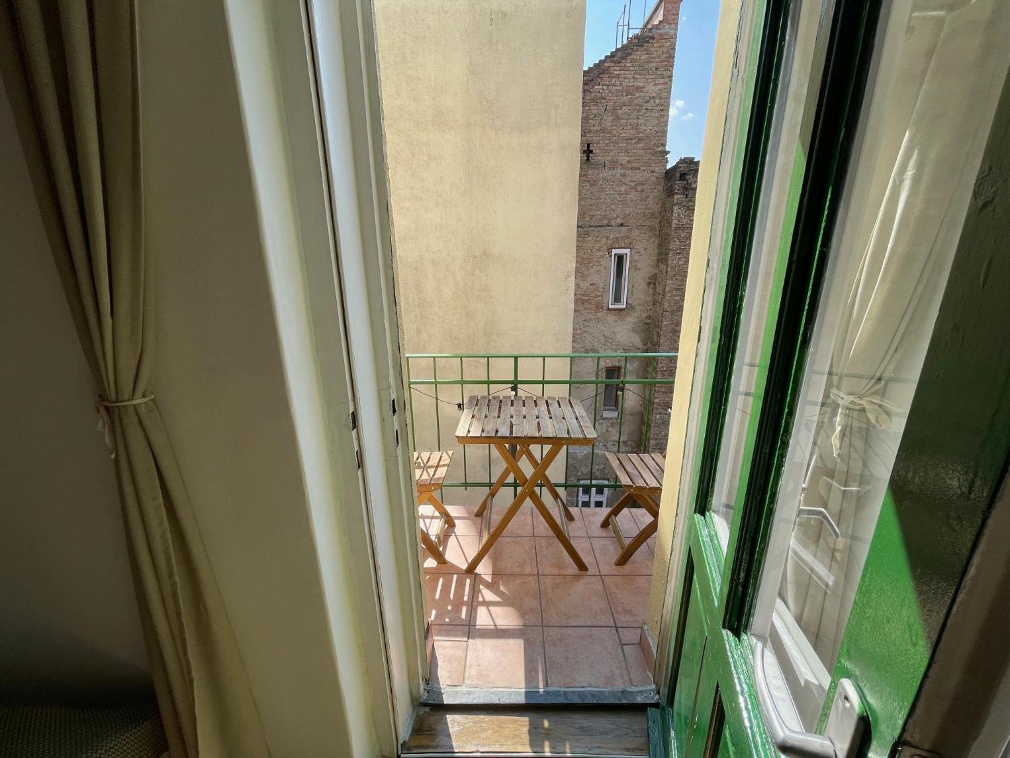Erkel Apartment *
