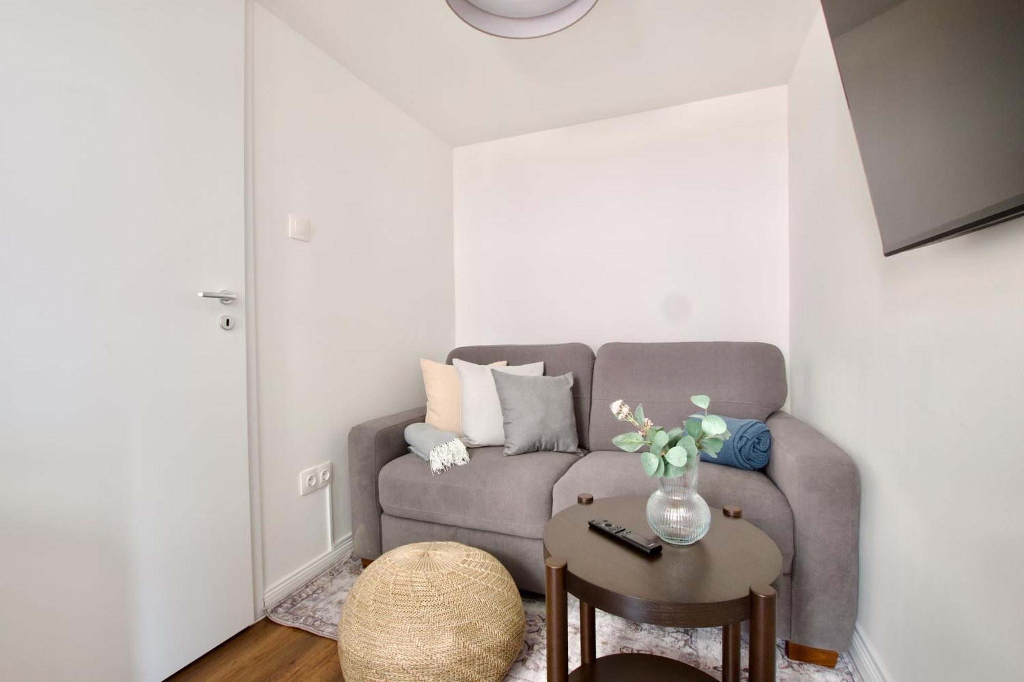 By Hi5- Jozsef Koerut Apartamento *