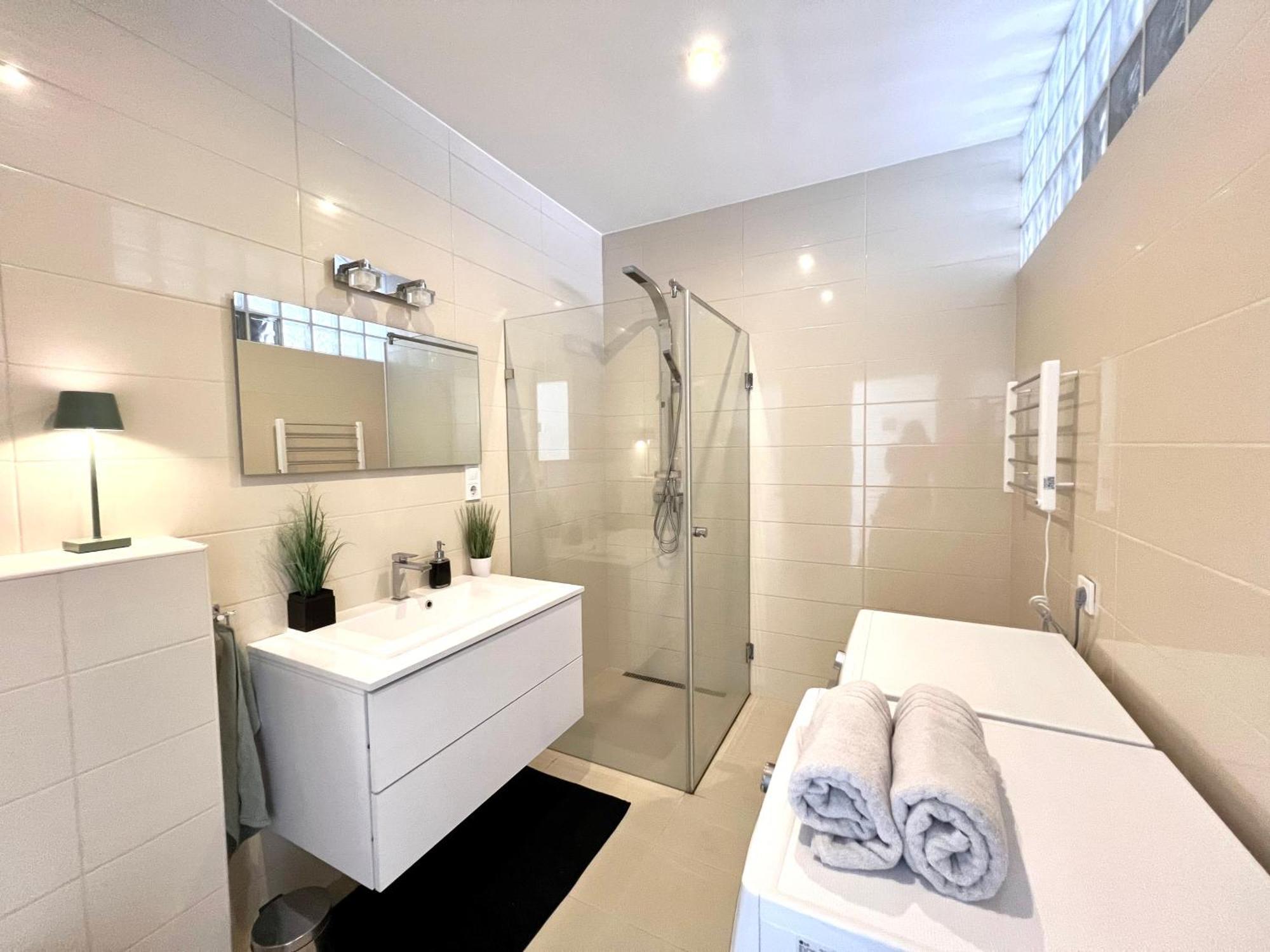 Apartman Lena Center *