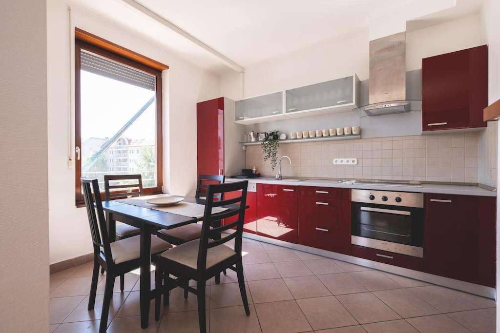 Apartamento Bright Downtown Balcony Retreat Budapest