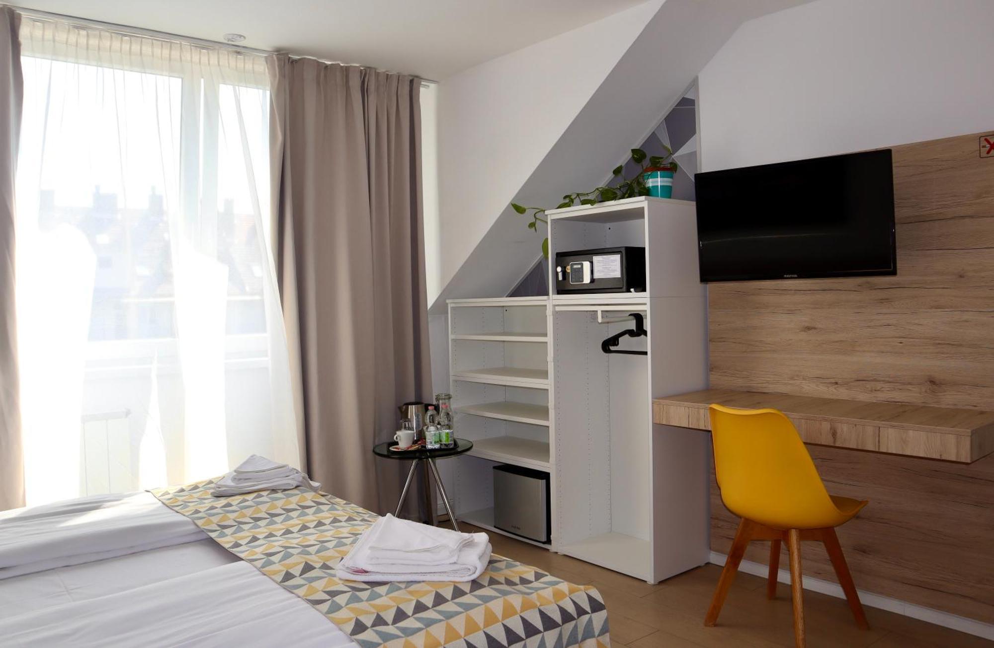 Christina Hotel 3*