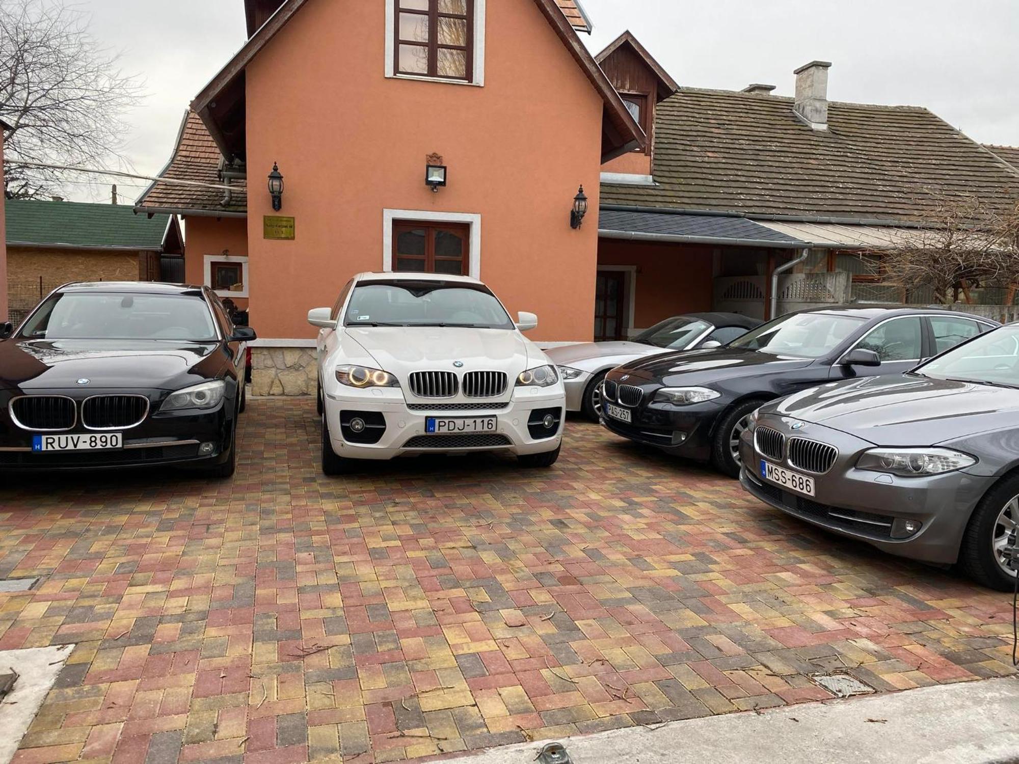 Bianka & Car Rent Hostal